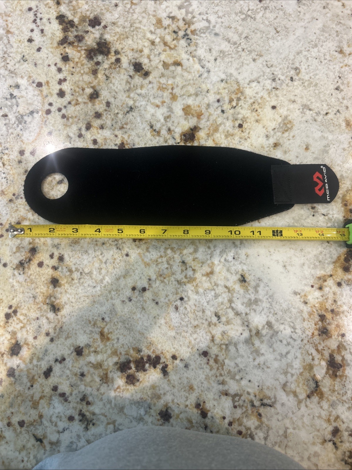 Genuine McDavid (451) Adjustable Hook & Loop One Size Fits Most Wrist Wrap