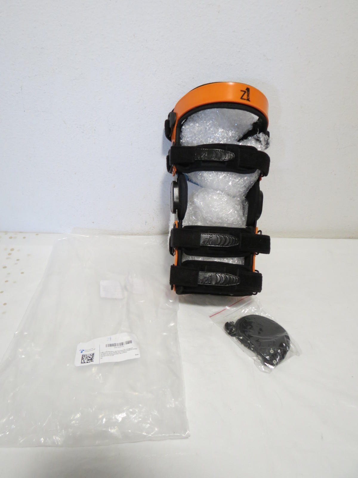 Z One Z1 K2 Knee Brace for ACL Ligament Sports Injuries Size S16 Men & Women