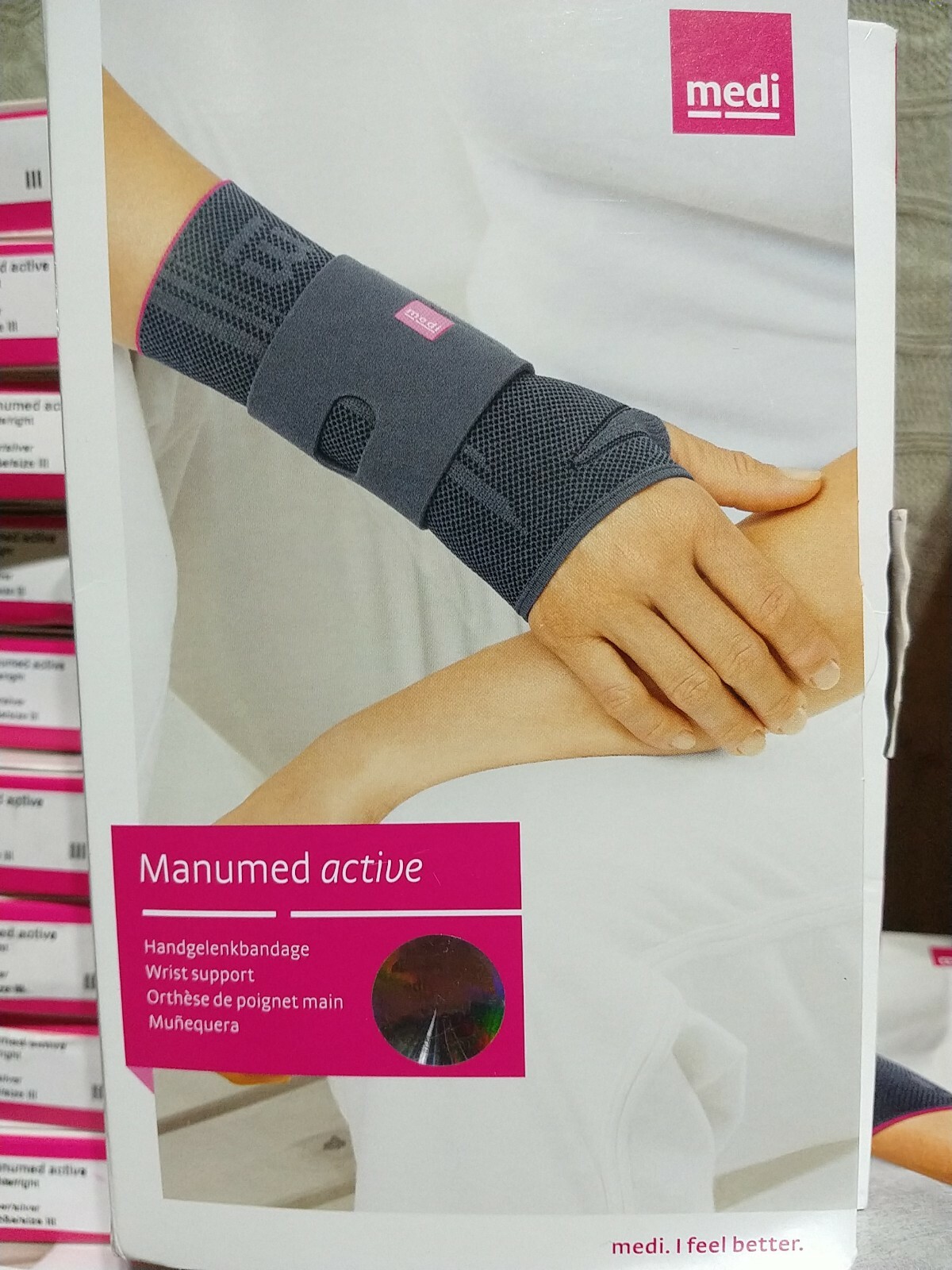 Medi manumed active wrist support right sz 3 6 3/4- 7 1/2 in silver (I)