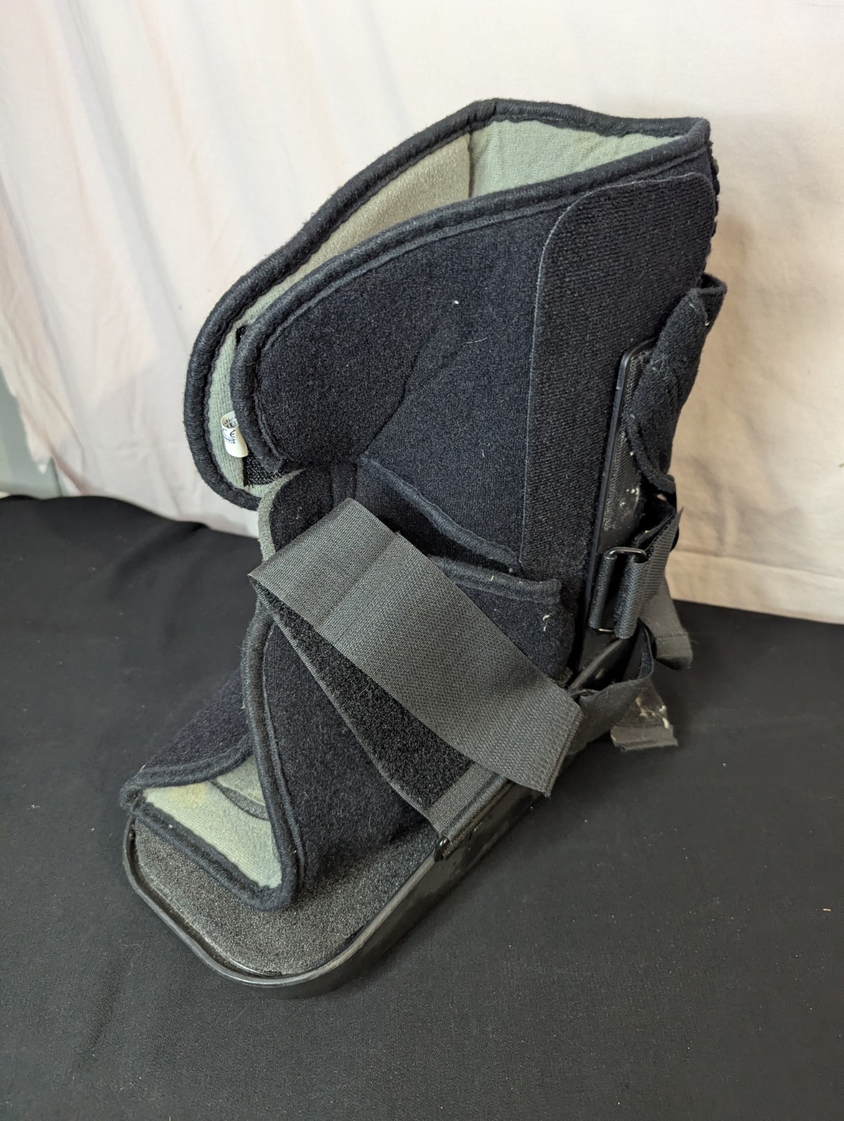Maxtrax DJO ortho adult medium foot ankle short leg cast low top walker boot