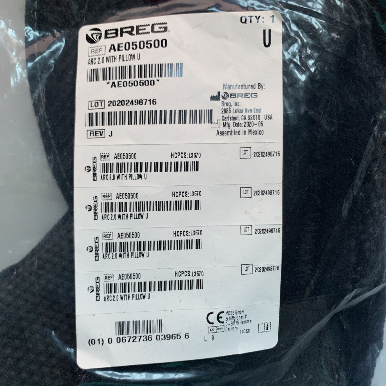 BREG Arc 2.0 With Pillow U Shoulder Brace With Support Pillow AE050500 Black