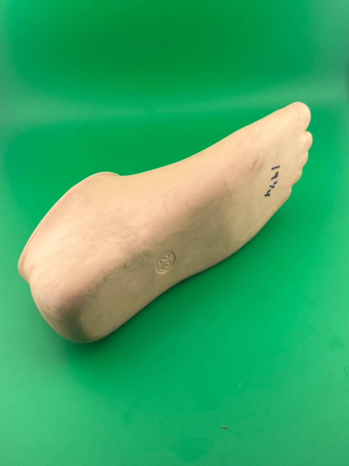 Prosthetic footshell foot shell, left. Endolite blatchford Sz 23.