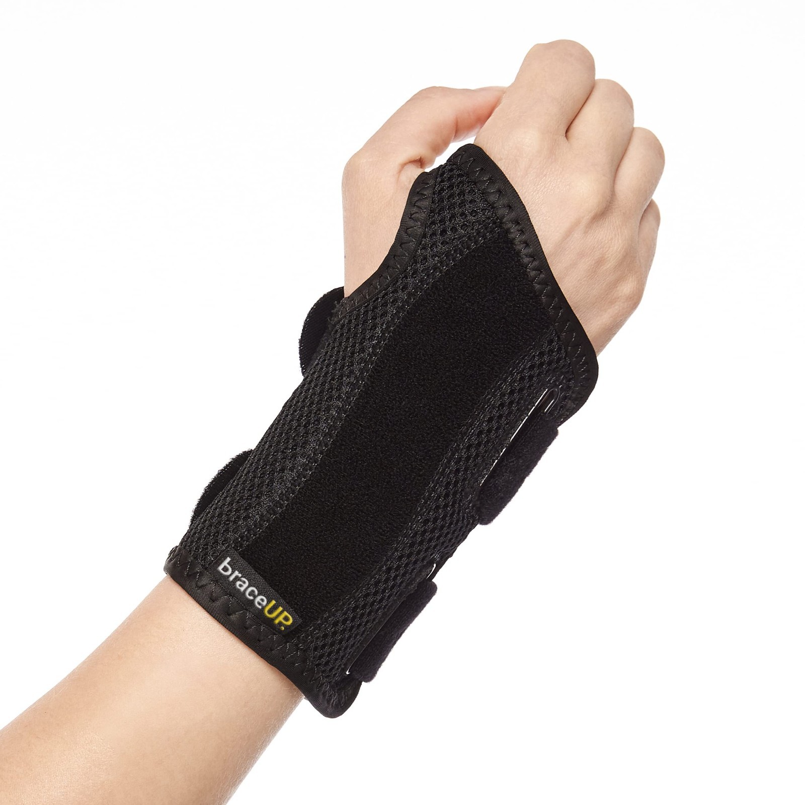 BraceUP Right Wrist Brace S/M Carpal Tunnel Splint Arthritis Support Black