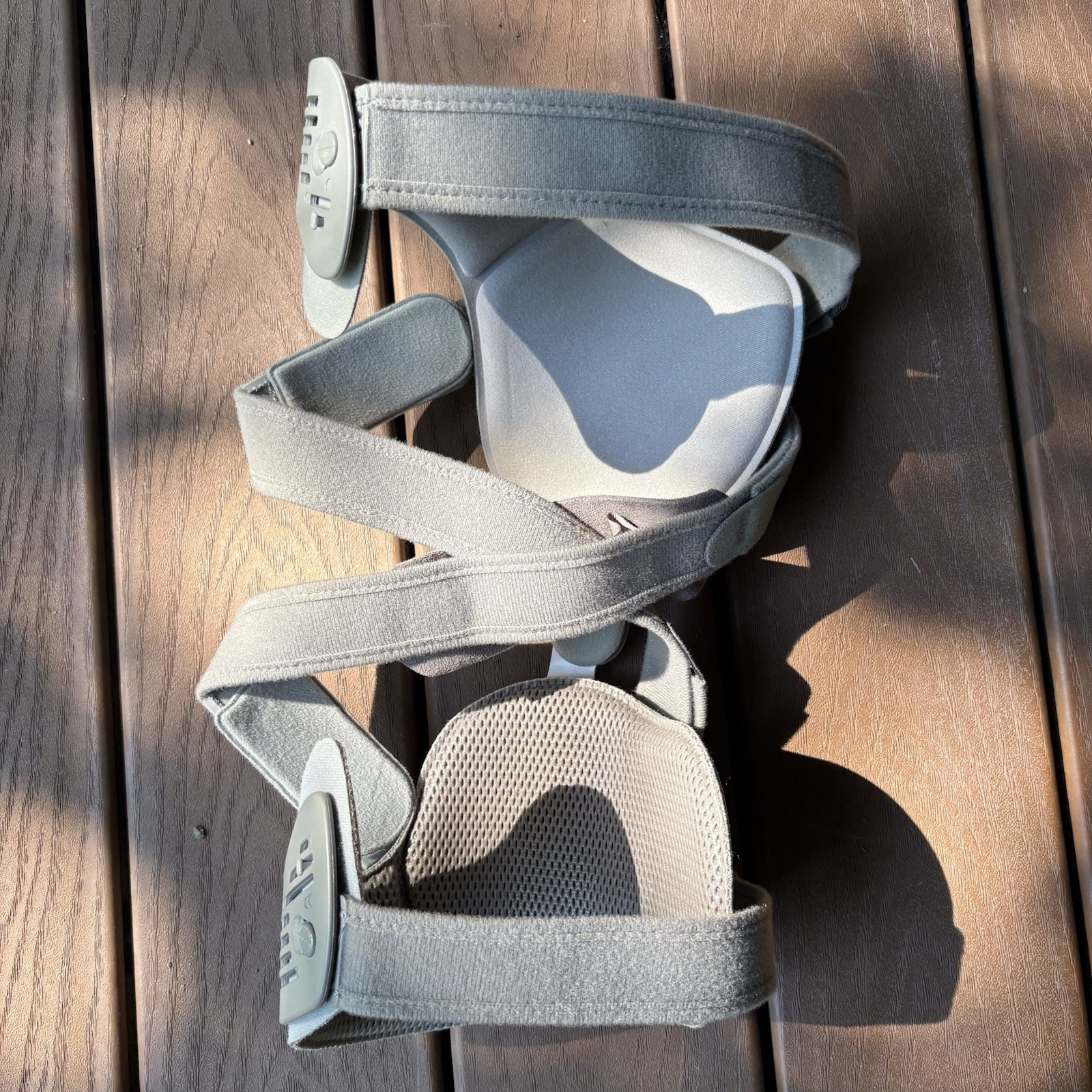 Ossur Unloader One LEFT Medial Knee Brace Size Medium SHORT