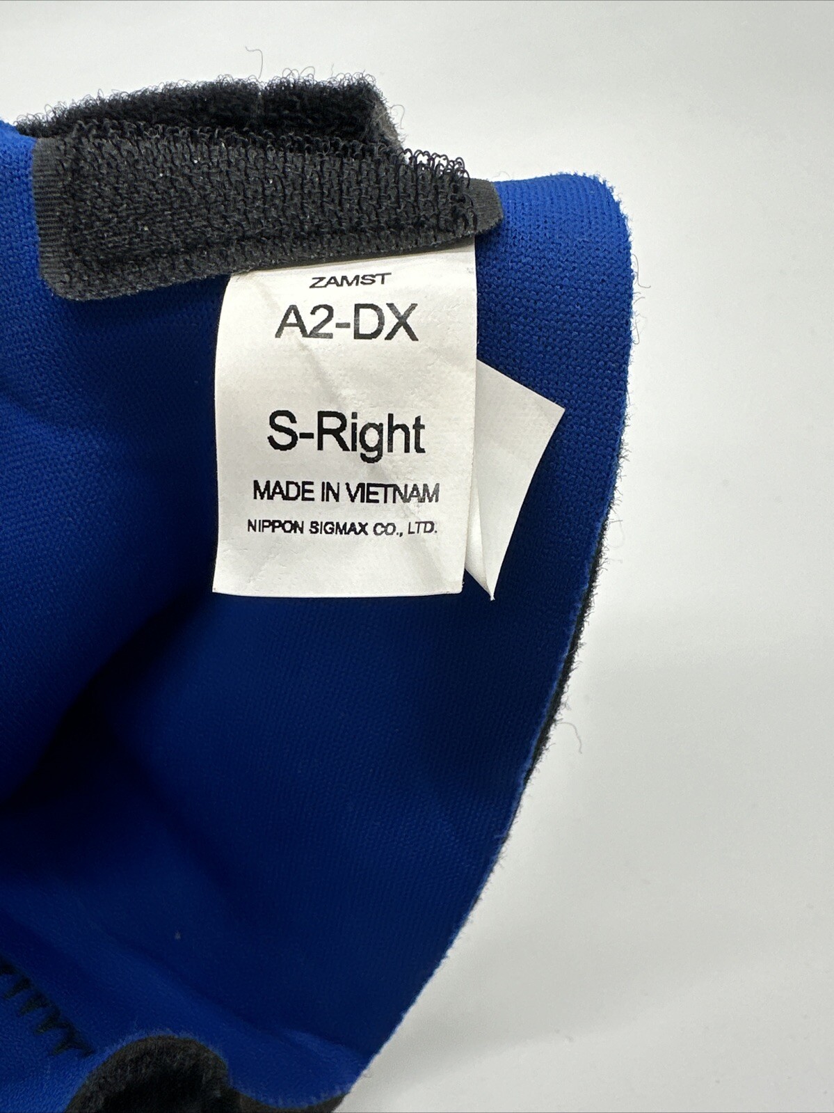 Zamst A2-DX Strong Ankle Stabilizer Brace W/Three Way Support Right Foot Small