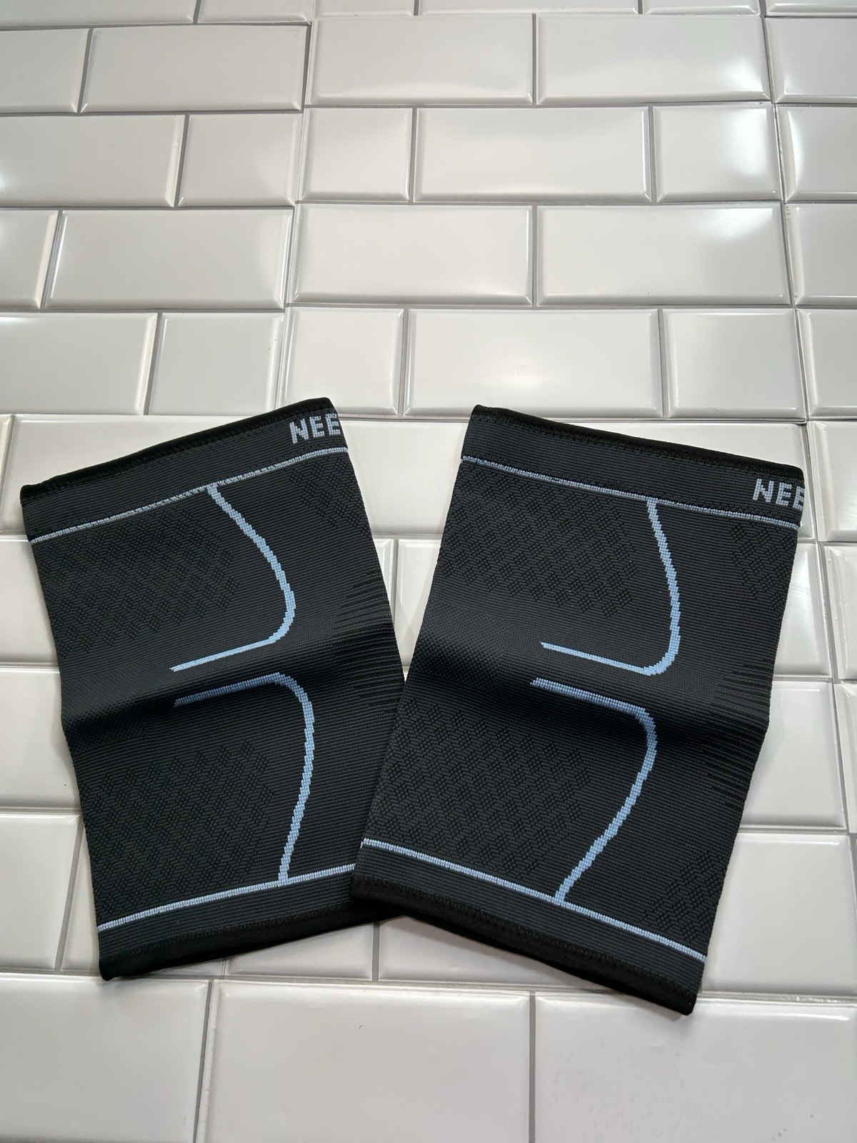 Neenca Knee Brace Large 2 Pack Black/Blue New Set Of Two