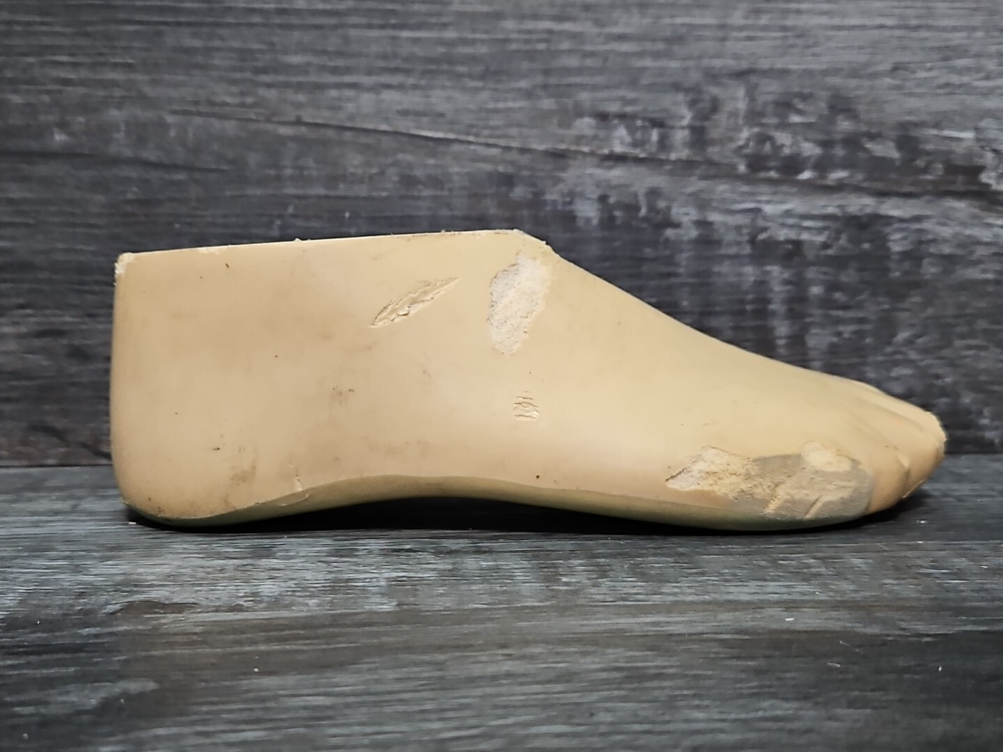 S.A.F.E. II Prosthetic Foot R 21 CM Firm With Some Damage (See Pics)