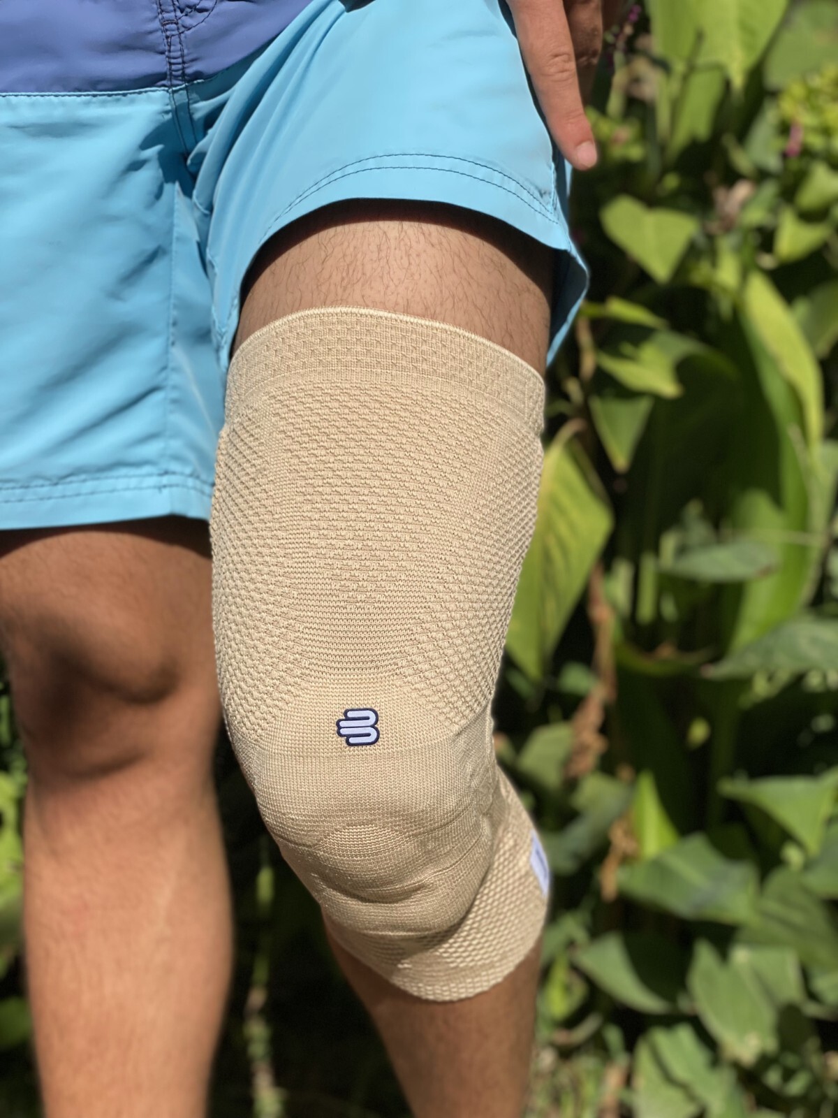 Bauerfeind GenuTrain Size 3 Knee Support Sleeve Beige Compression Knit