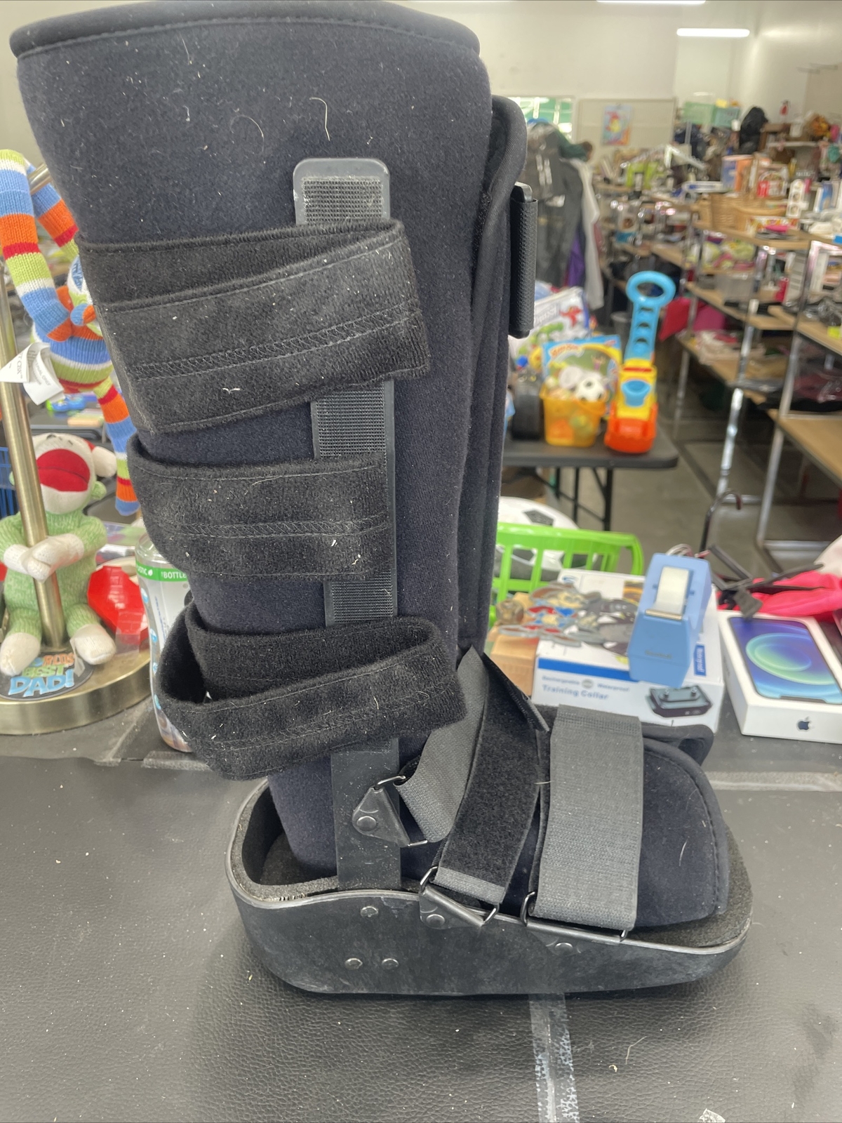 DJO MAXTRAX Air Walker – Size Medium – Air Ankle/Foot Walking Boot w/ Leg Brace