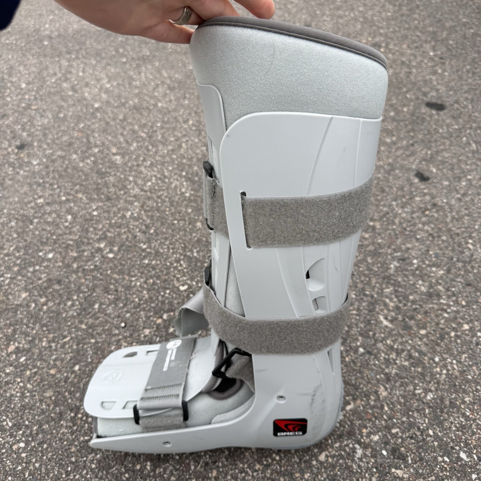 Breg Genesis 4 Strap Tall Walker Boot Size Large