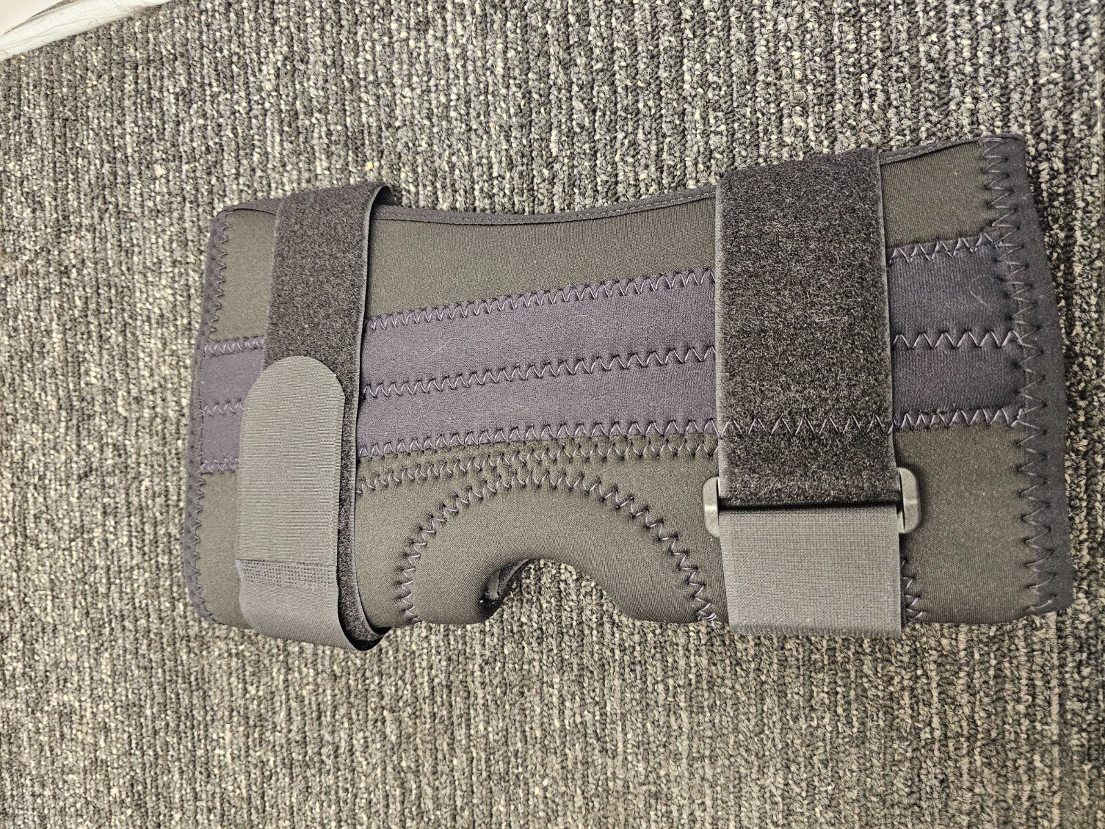 THM VAKC19 640293 XS KoolFlex Slip-on Knee Orthosis / 2″ Hook and loop Strap