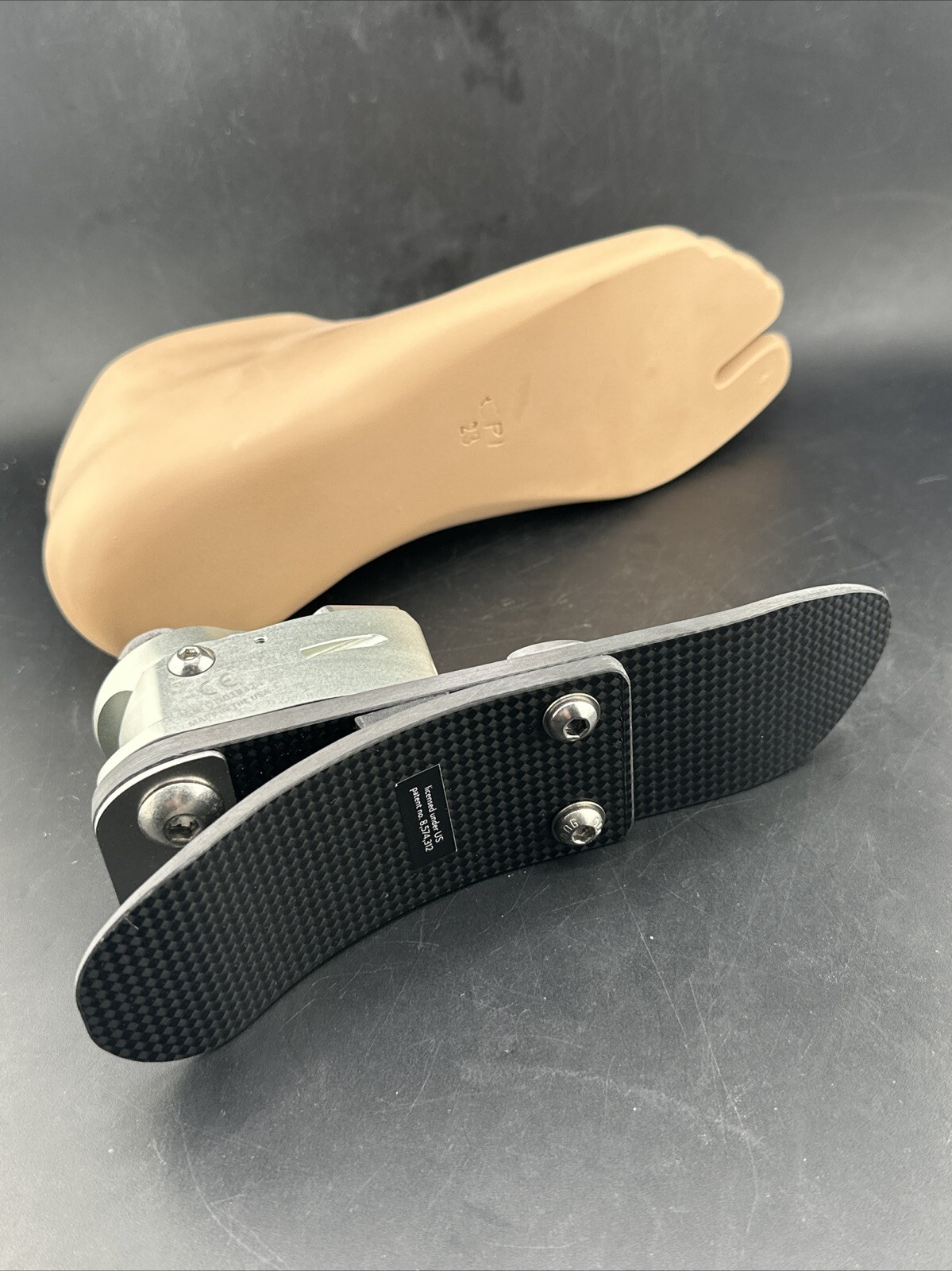 College Park Odyssey K3 Hydraulic Ankle Prosthetic Foot, Right Shell. Size 23.