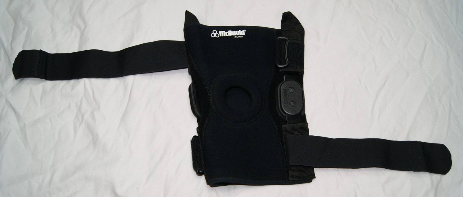mcdavid hinged knee brace XL black hook & loop closure neoprene