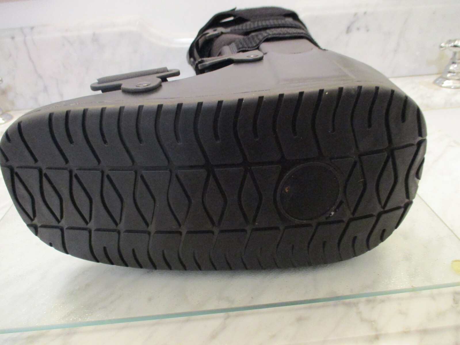 MD Medical Boot Ankle Foot Brace Ortho Boot For Healing EUC