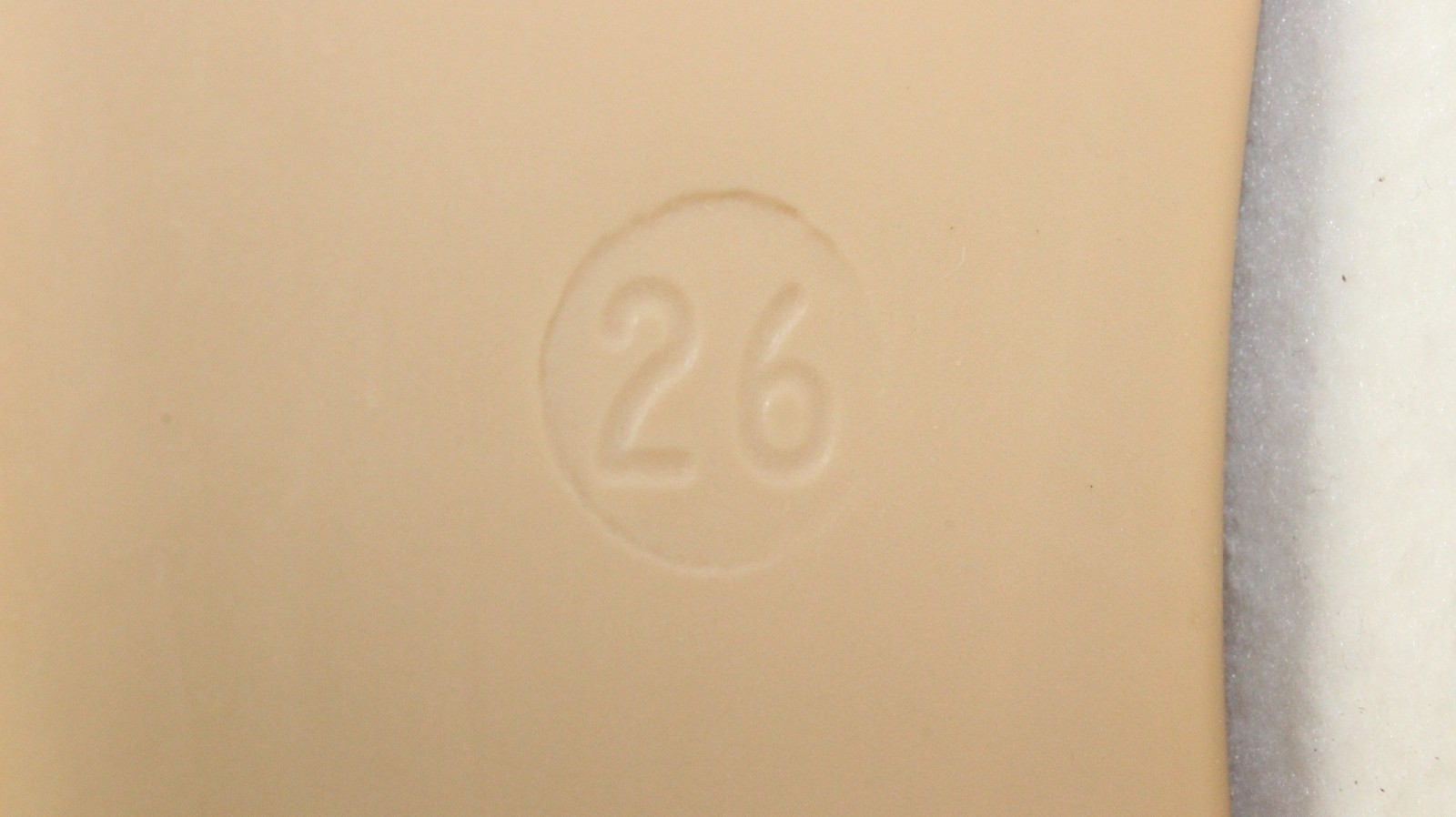 EXCELLENT Blatchford Endolite Avalon K2 Prosthetic Foot Shell LEFT Beige ~Sz 26