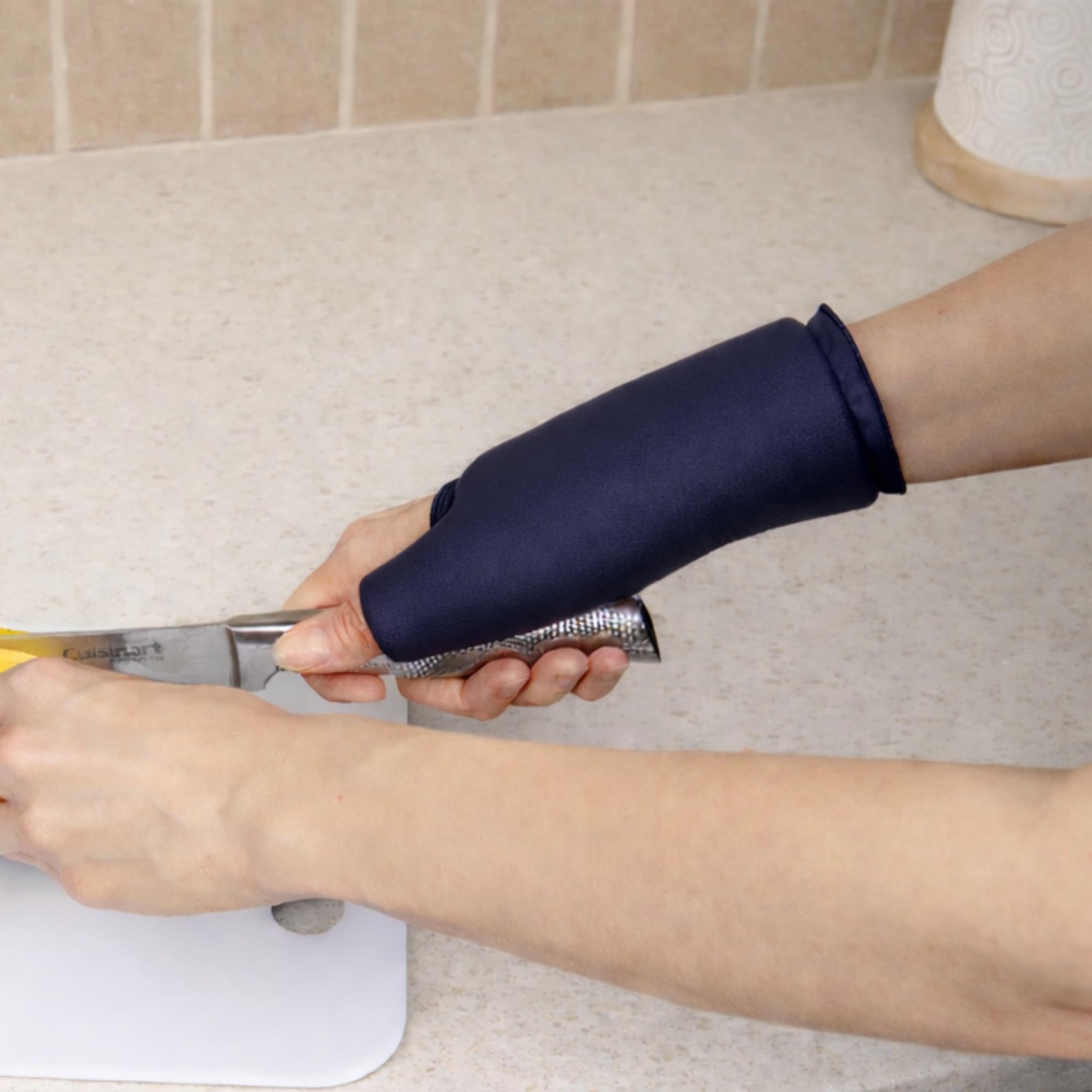 Cooling Compression Sleeve For Thumb and Wrist Pain (Midnight Blue, Large-Ext…