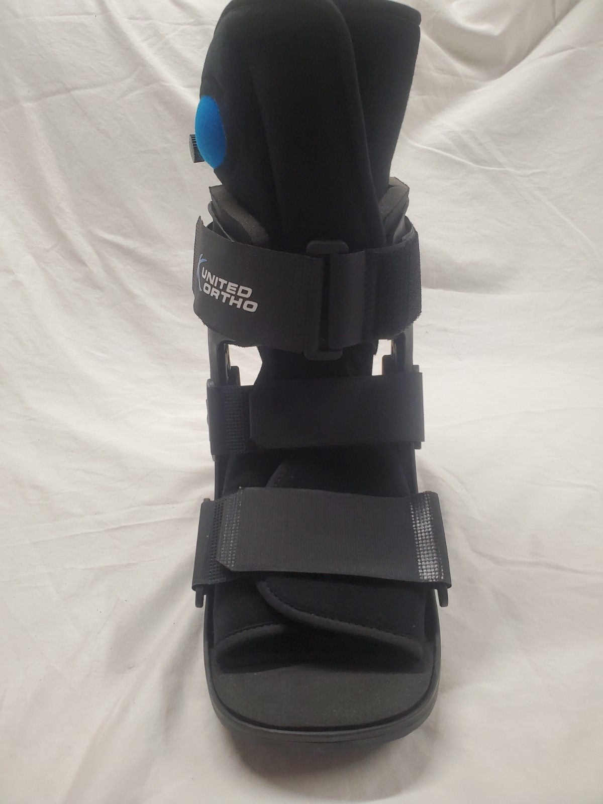 United Ortho Short Air Cam Walker Fracture Boot Size Small Black
