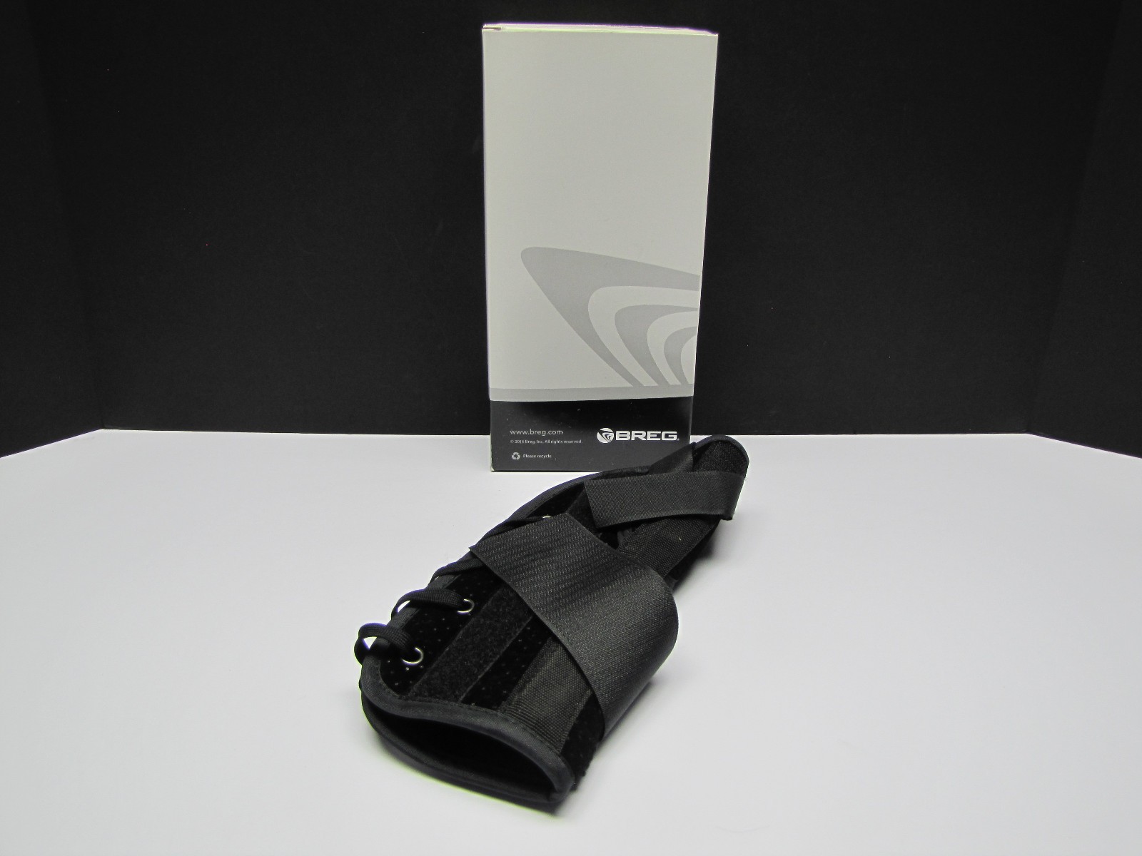 Breg 8″ Wrist Lacer w Thumb Spica Splint Brace Support – Left, Small – 10362