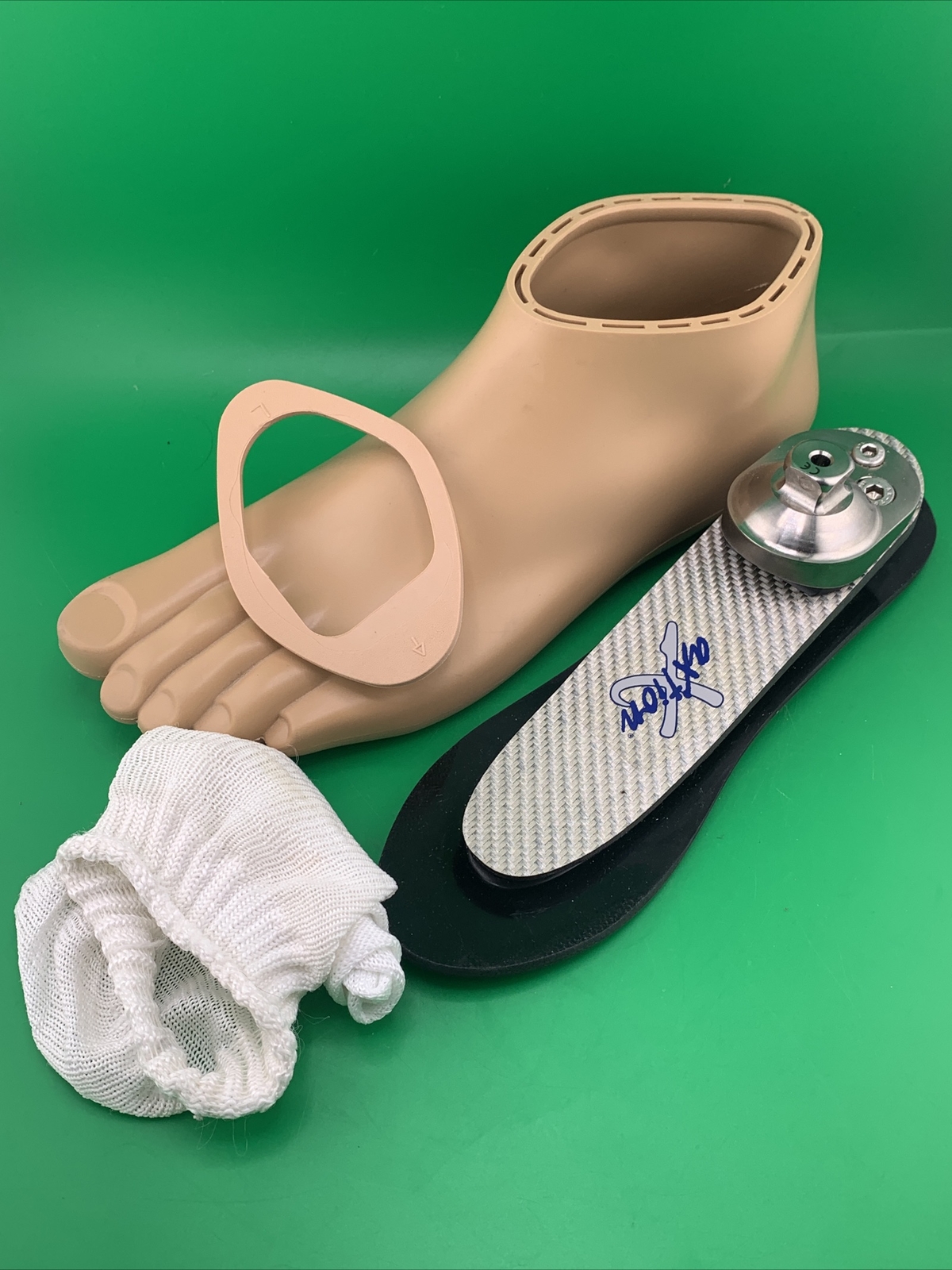 Otto Bock 1E56 Axtion Prosthetic foot. size 27. Category 3. Perfect