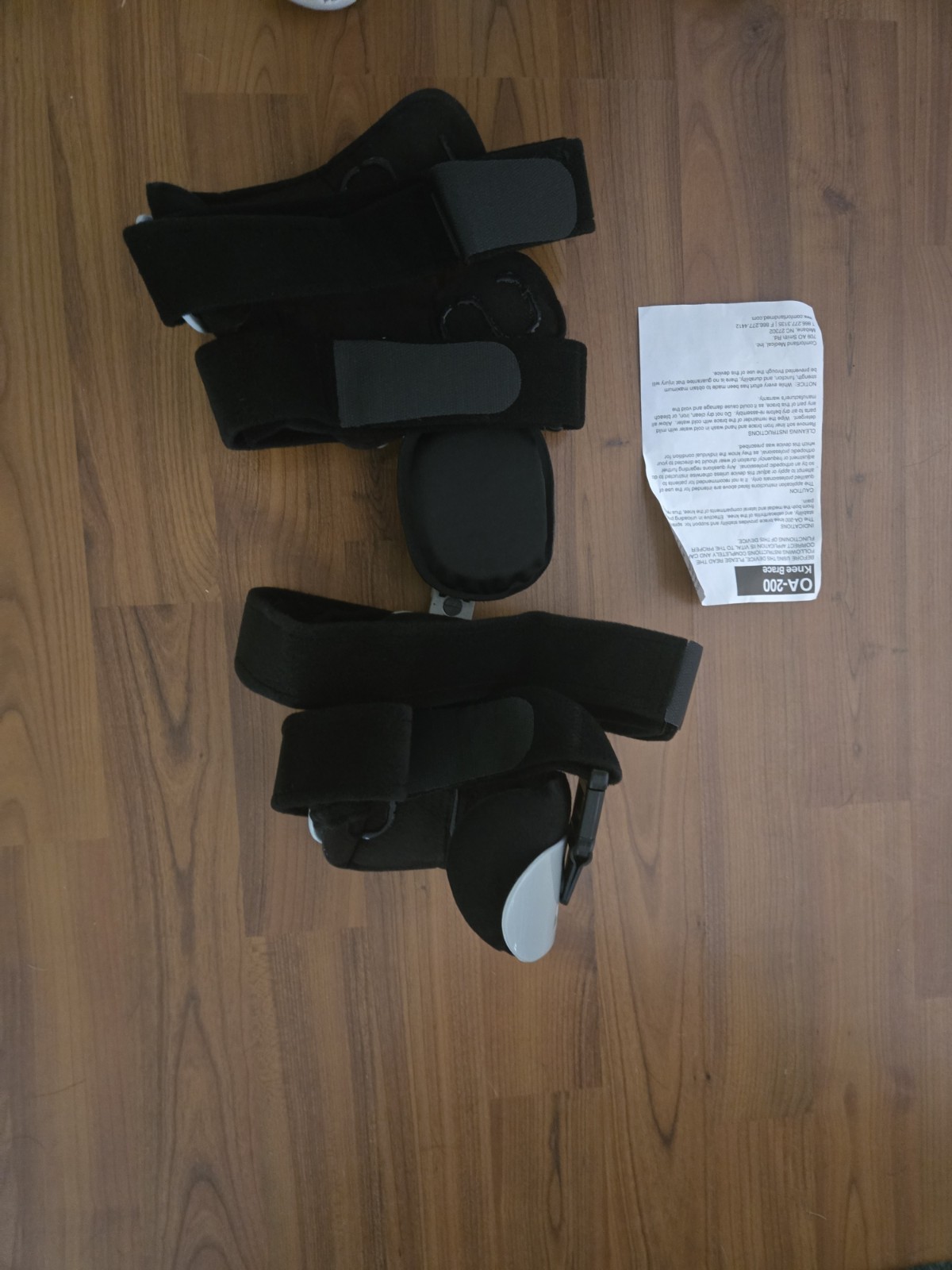 Knee Brace Comfortland OA-200-L and R And Tool Kit