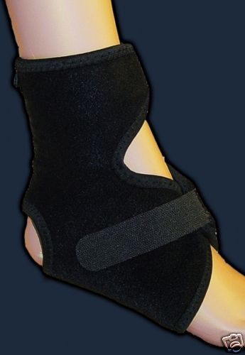 ProStyle Ankle Wrap Sprain Strain Injury Support 306 Universal Sports Activity