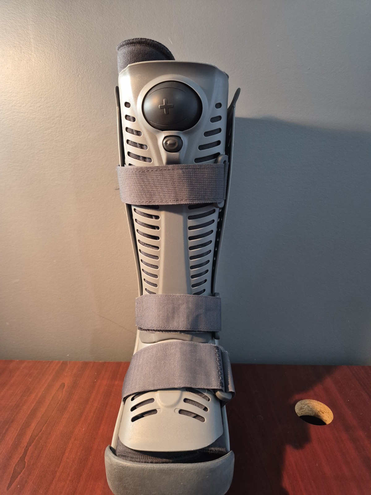 Ossur Rebound Air Walker Boot Size Small