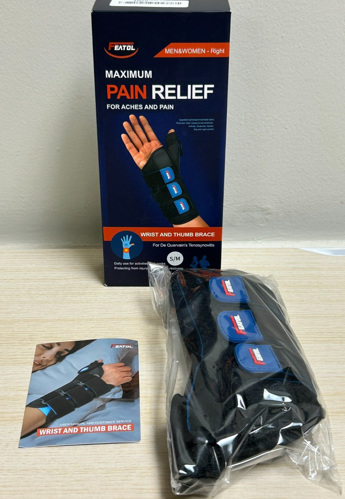 Featol Wrist and Thumb Brace for Carpal Tunnel for Right Hand, Size S/M