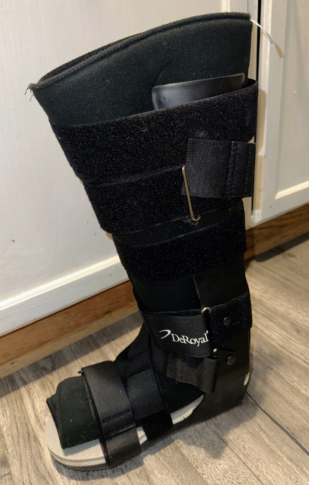 DeRoyal Three-D Low Profile Tall Large Walking Boot