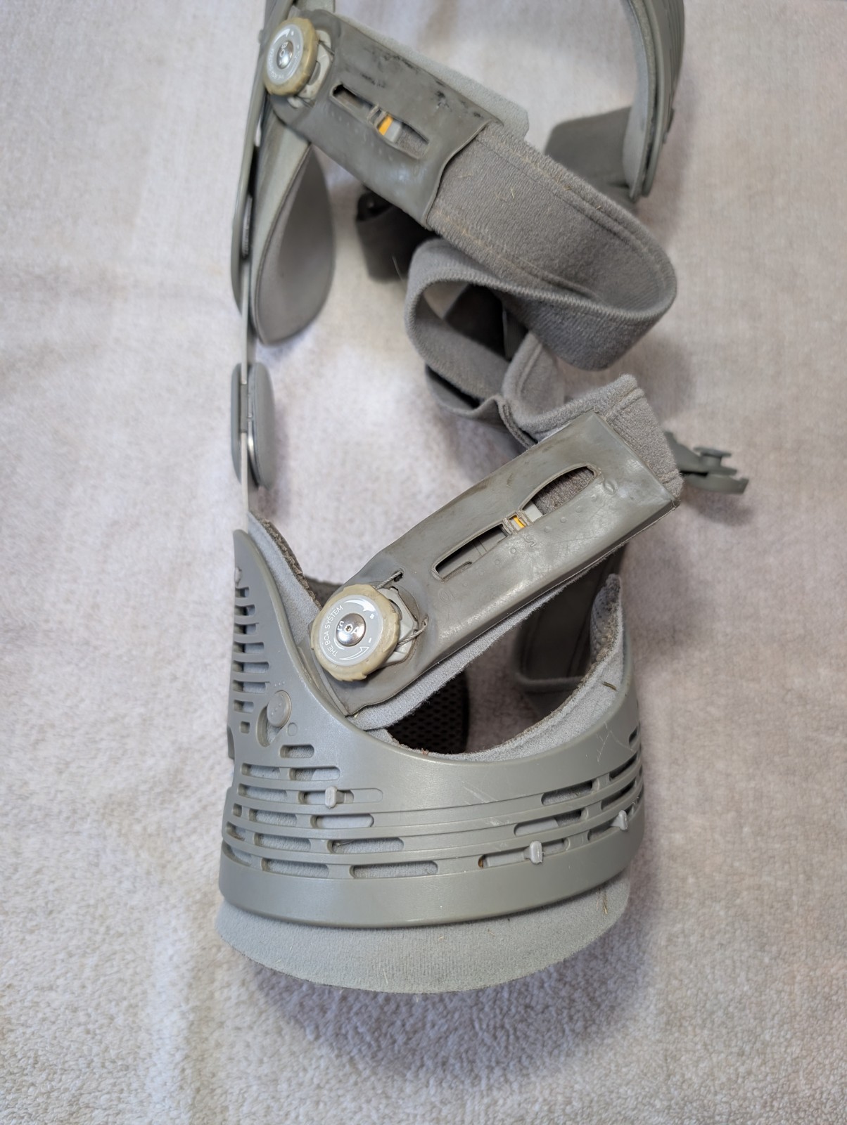 Ossur Unloader One with SmartDosing Size Large Left Medial B-240618714 W/ Extras