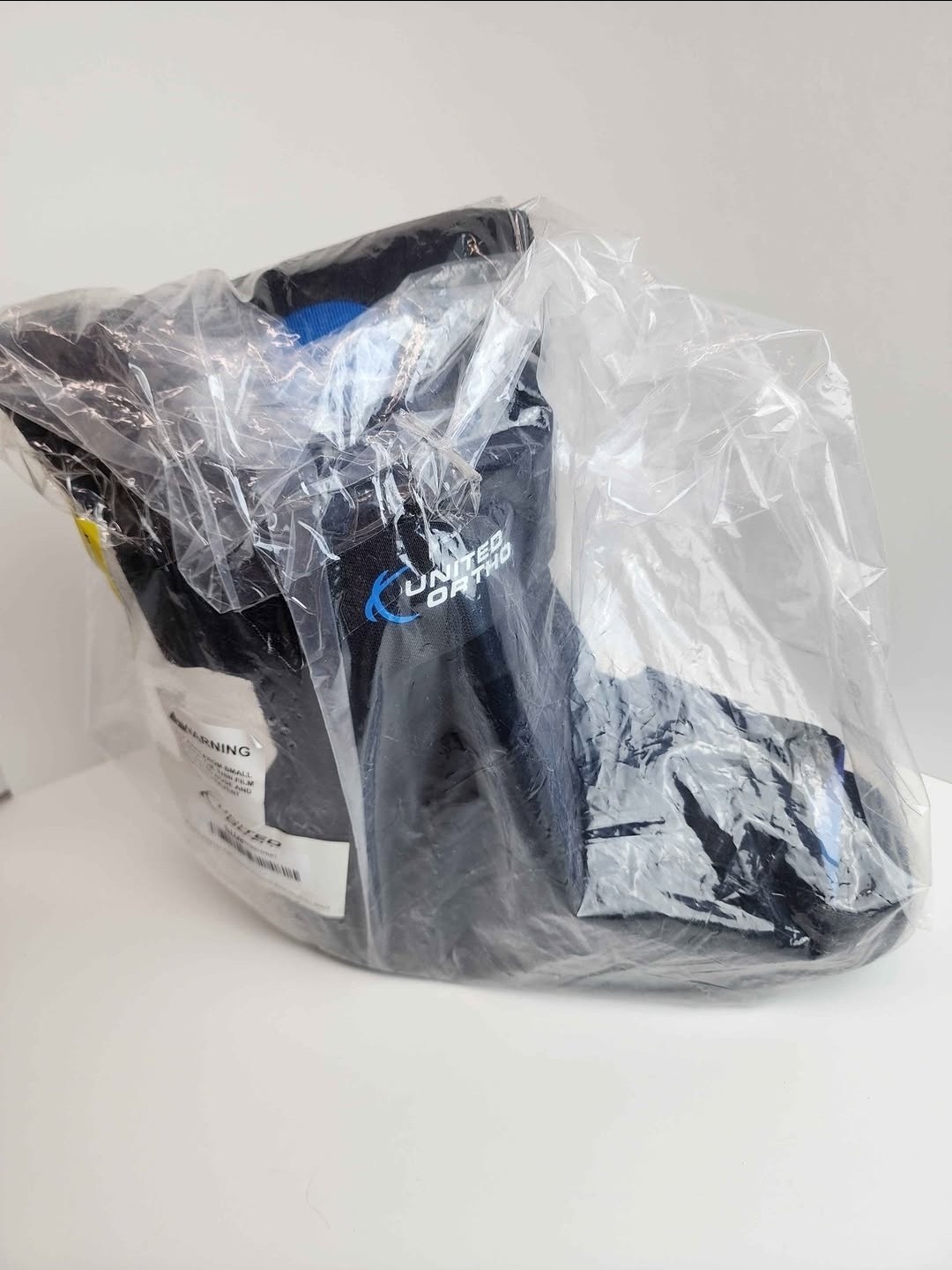 United Ortho Short Air Cam Walker Fracture Boot Extra Small Black