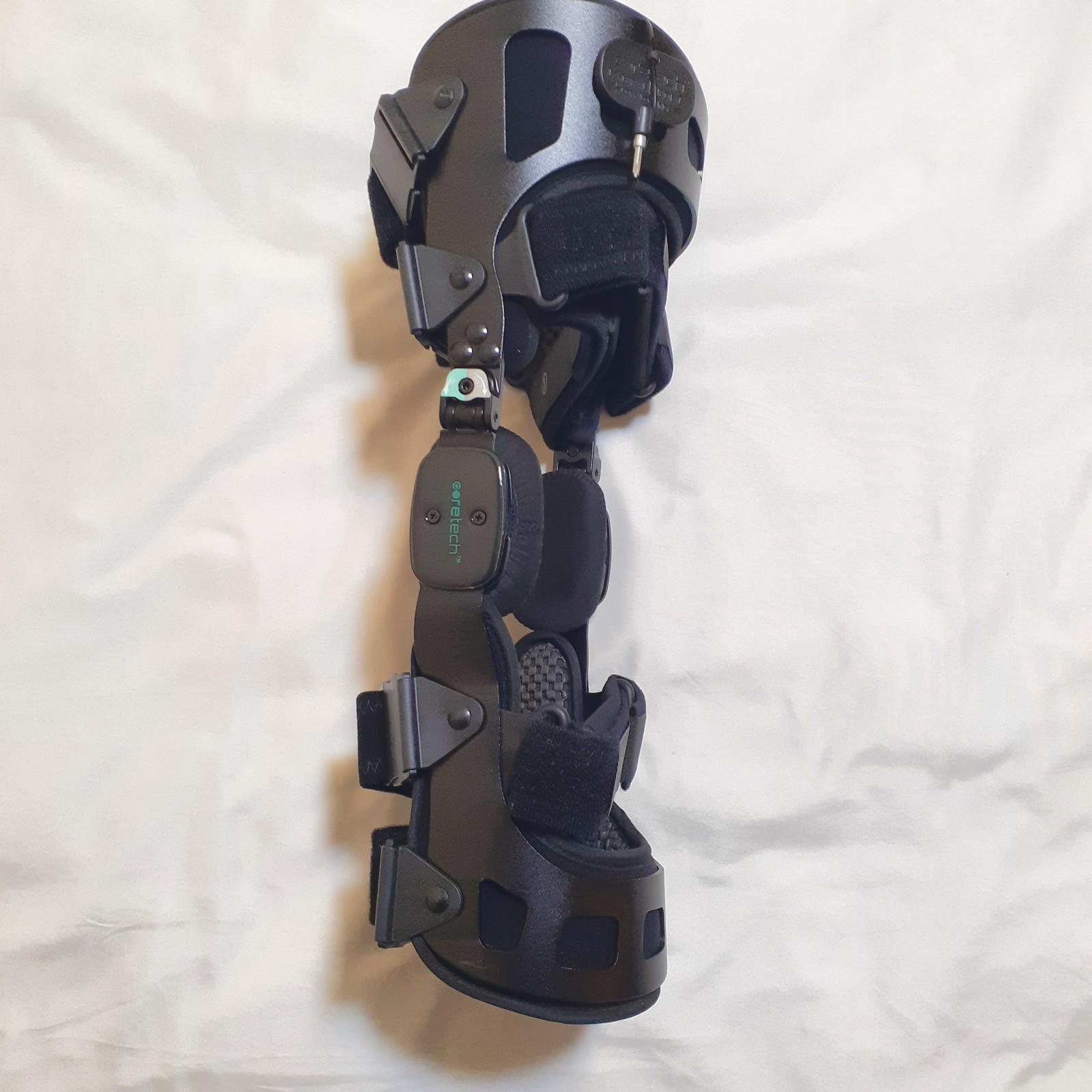 Vivehealth Coretech 845 OA Knee Brace Right Medium with Adjusters & Manual New
