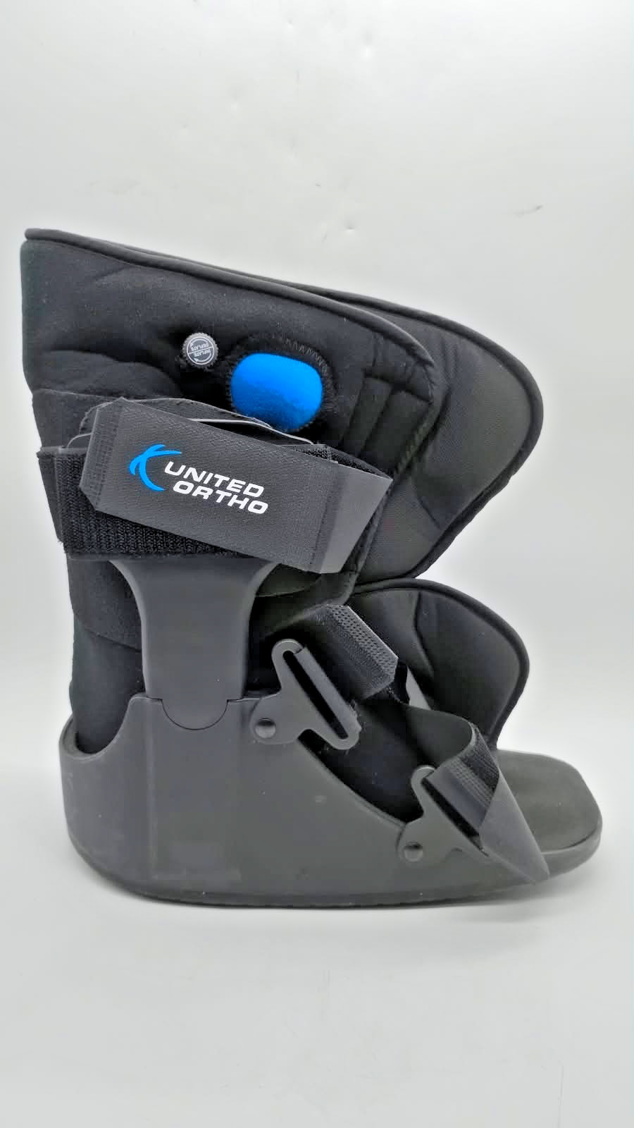 United Ortho USA14115 Short Air Cam Walker Fracture Boot Medium Black