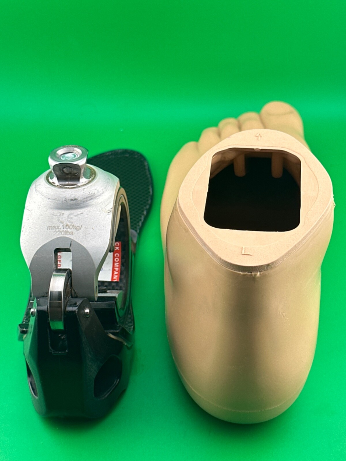 OTTOBOCK Otto Bock cwalk c-walk 1c40 prosthetic foot. Sz 28. Max wt 220 left