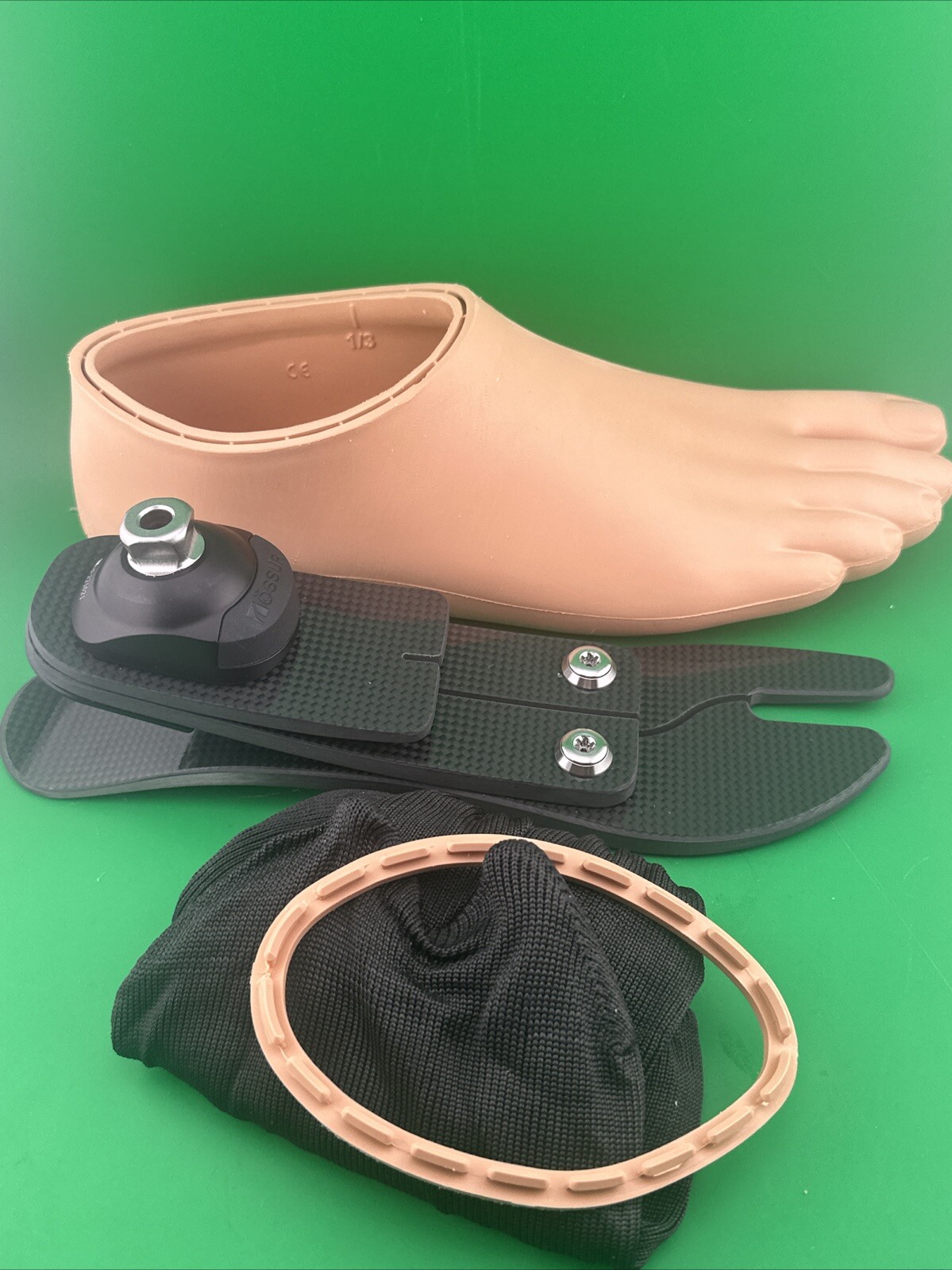 ossur pro-flex Proflex LP prosthstic foot. size 28, category 7, Right. Perfect