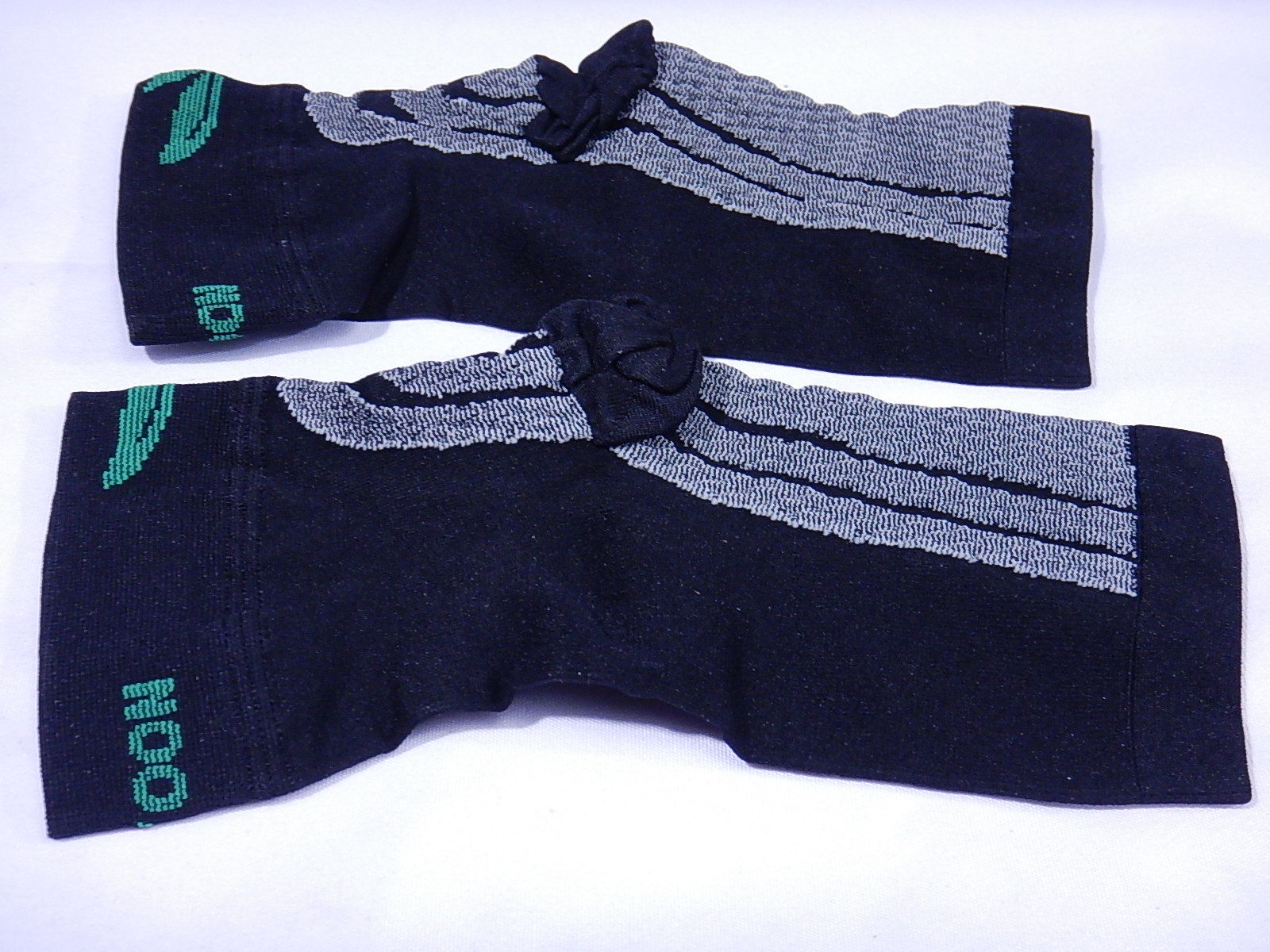 Plantar Fasciitis Compression Socks for Women & Men Medium Black Men’s 6-9 TF