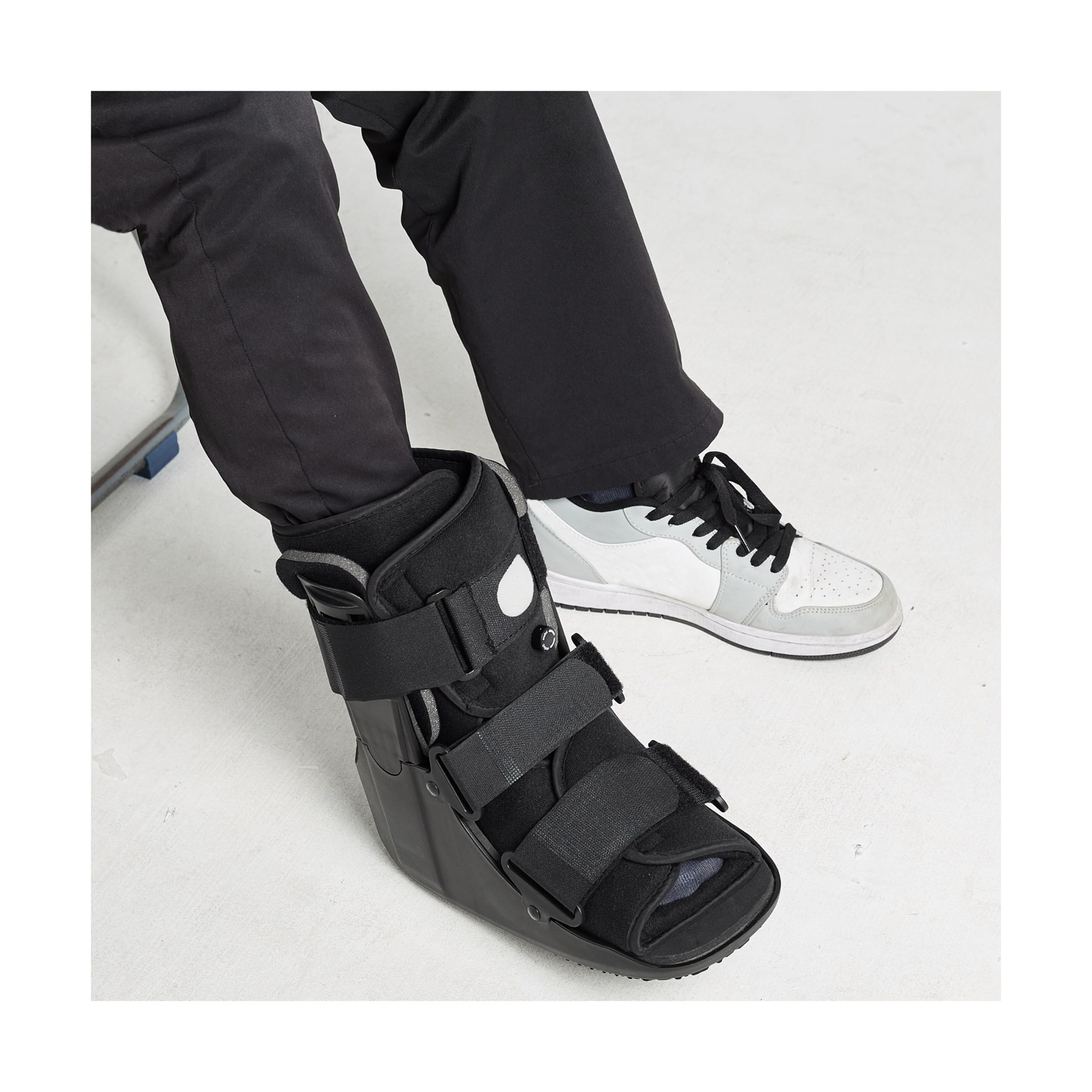 Air Walker Fracture Boot,Walking Boot for Sprained Ankle, Broken Foot M Medium