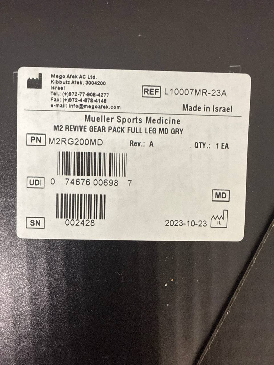 Mueller REVIVE M2 Air Compression Recovery Boots System, Size: Medium