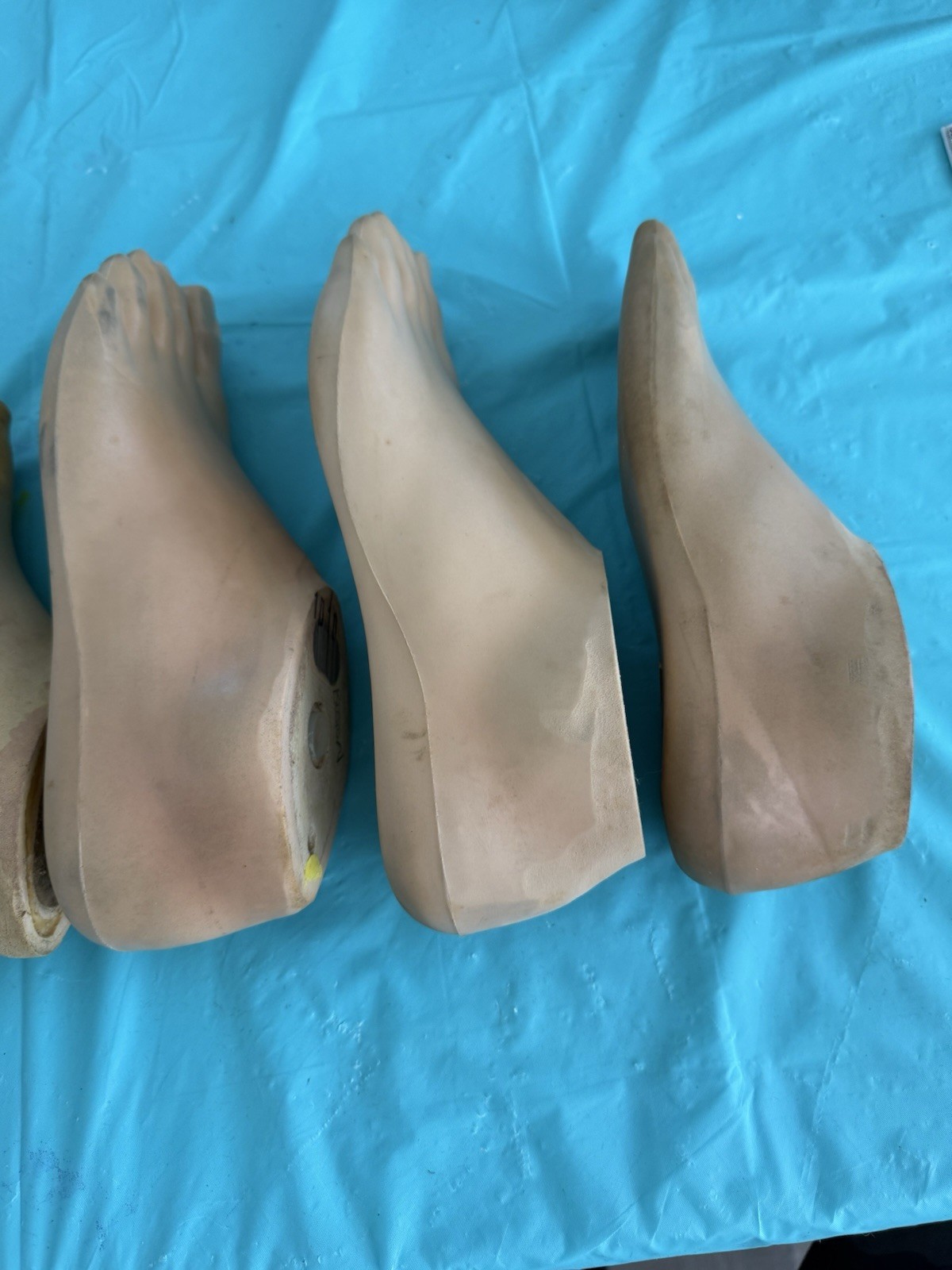 lot of 5 USED PROSTHETIC FEET. 3 OTTO BOCK -2 KINGSLEY JUVENILE