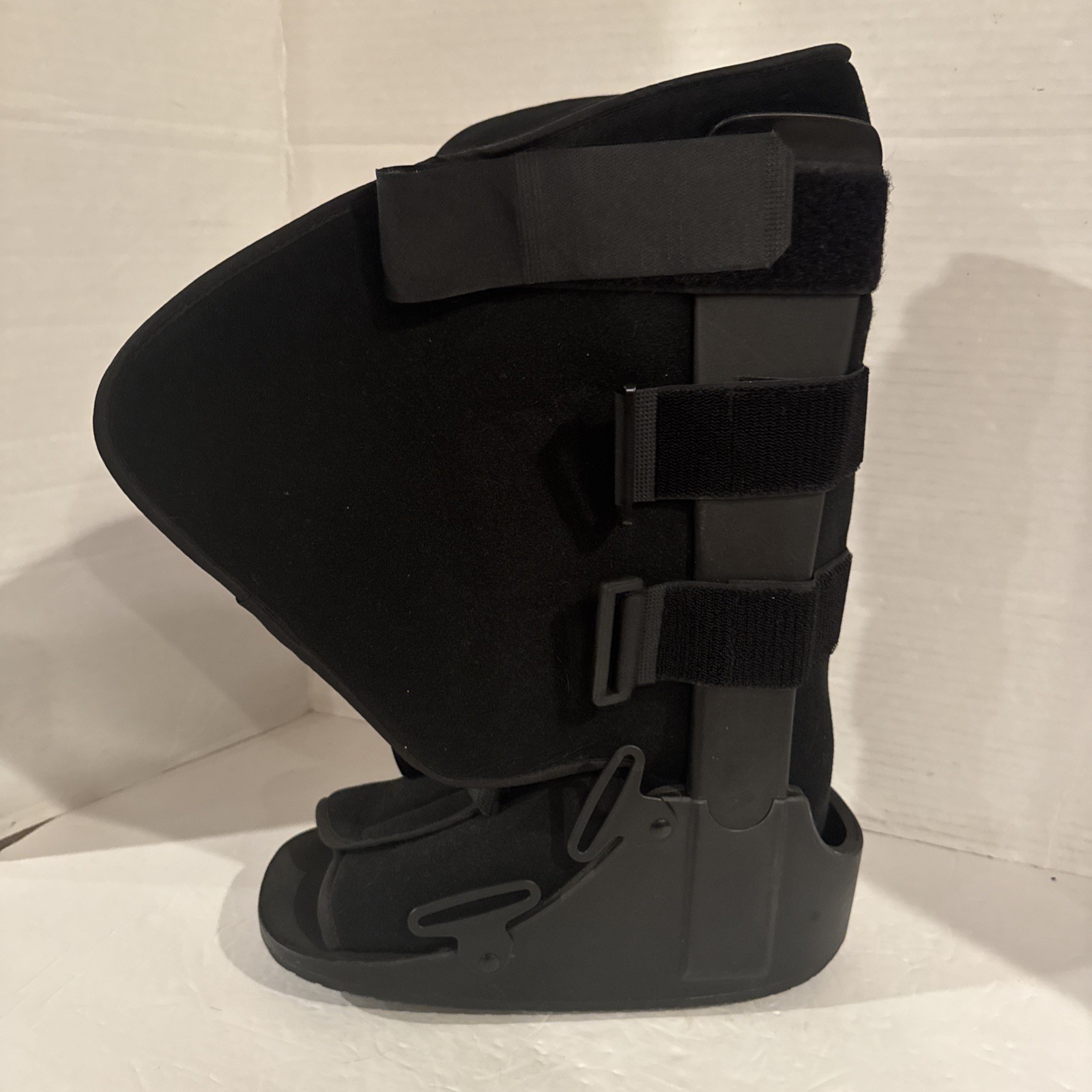 United Ortho Air Cam Walker Fracture Boot, Large , Black