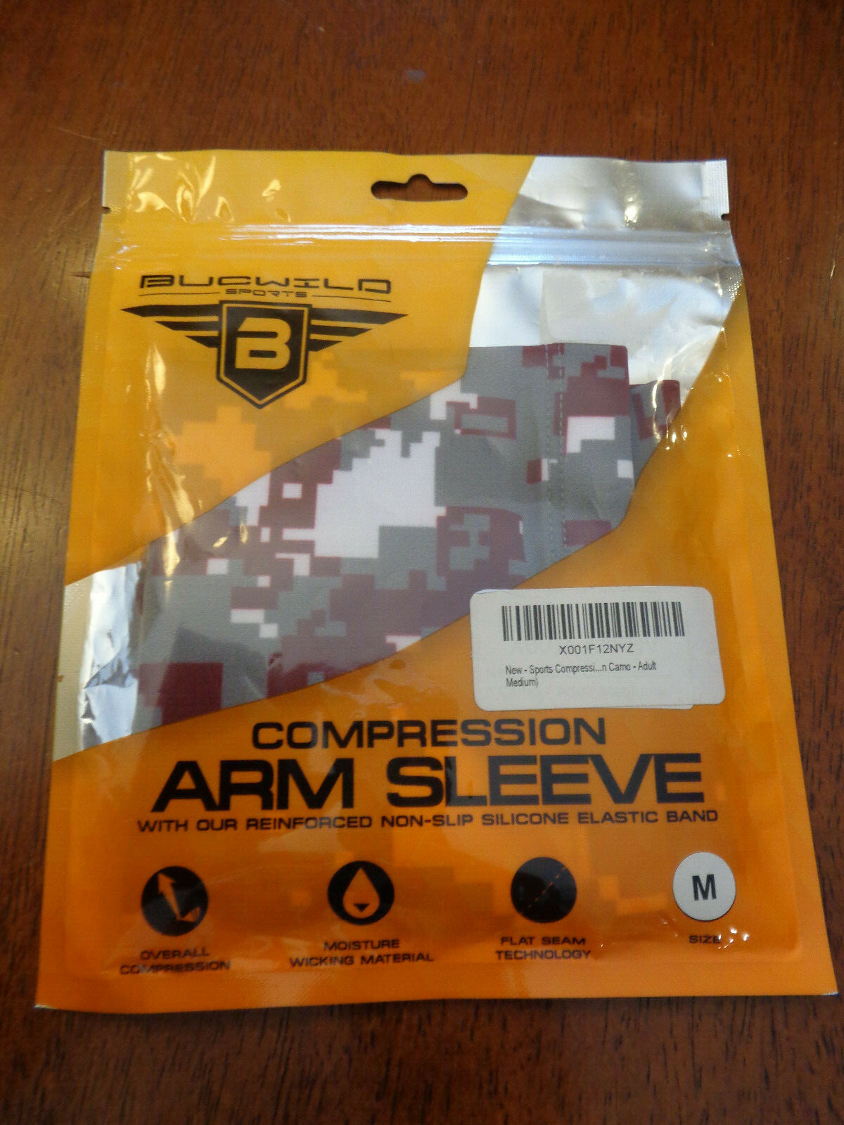 BUCWILD COMPRESSION ARM SLEEVE IN DIGITAL CAMO SIZE MEDIUM NEW