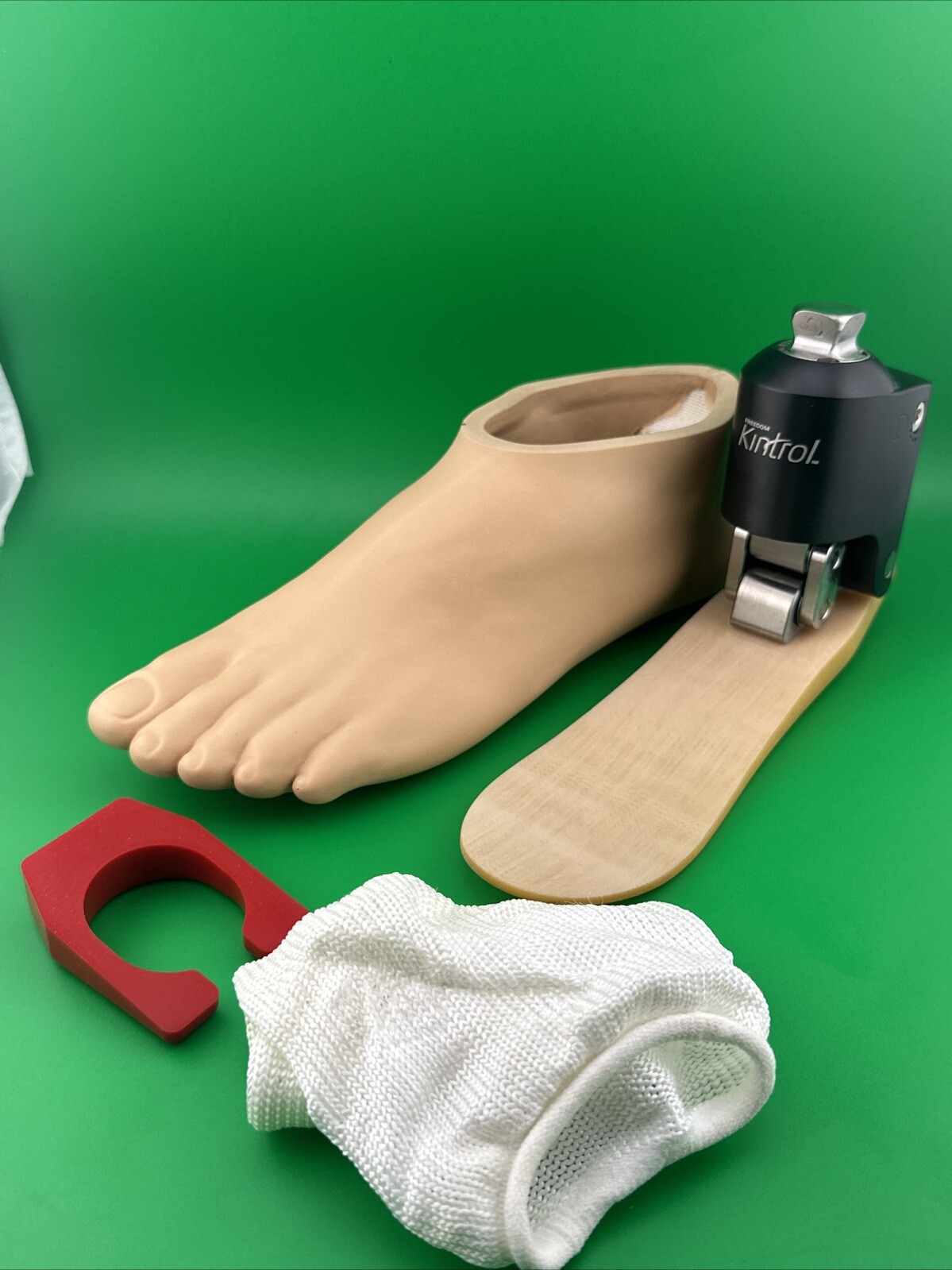 Kintrol Hydraulic Ankle Prosthetic Foot, Size 23, Category 3, Left, Perfect