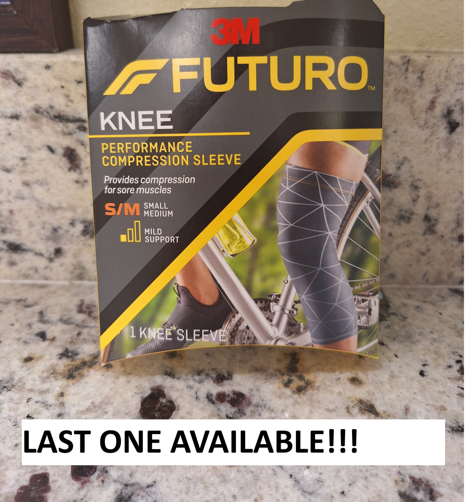 3M Futuro Sport Performance Compression knee Sleeve, Small/Medium-Mild support
