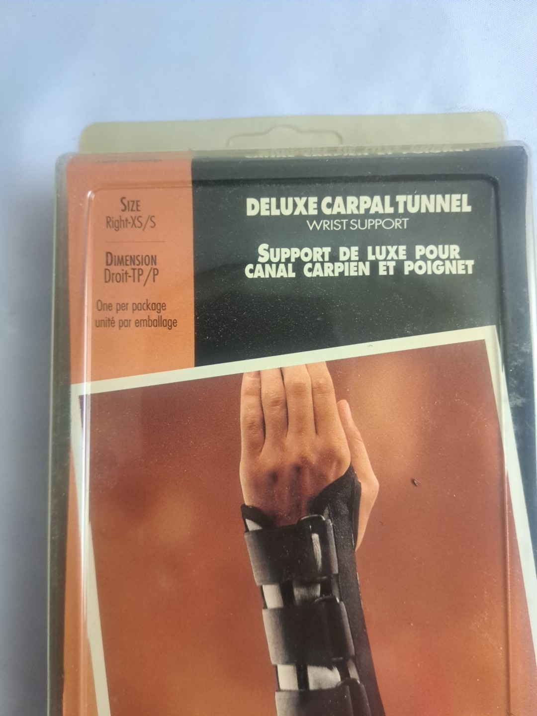 Sports Deluxe Carpal Tunnel Wrist Support Sleeve Right XS / S Arm * Ships Fast
