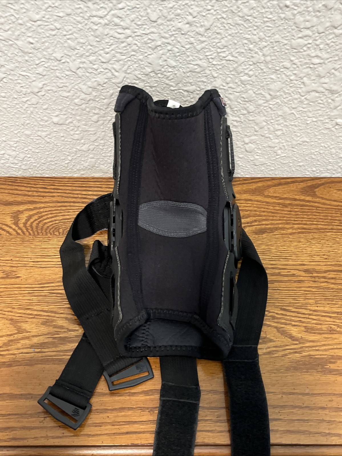 Shock Doctor 875 Ultra Knee Support w/Bilateral Hinges Size Large Black