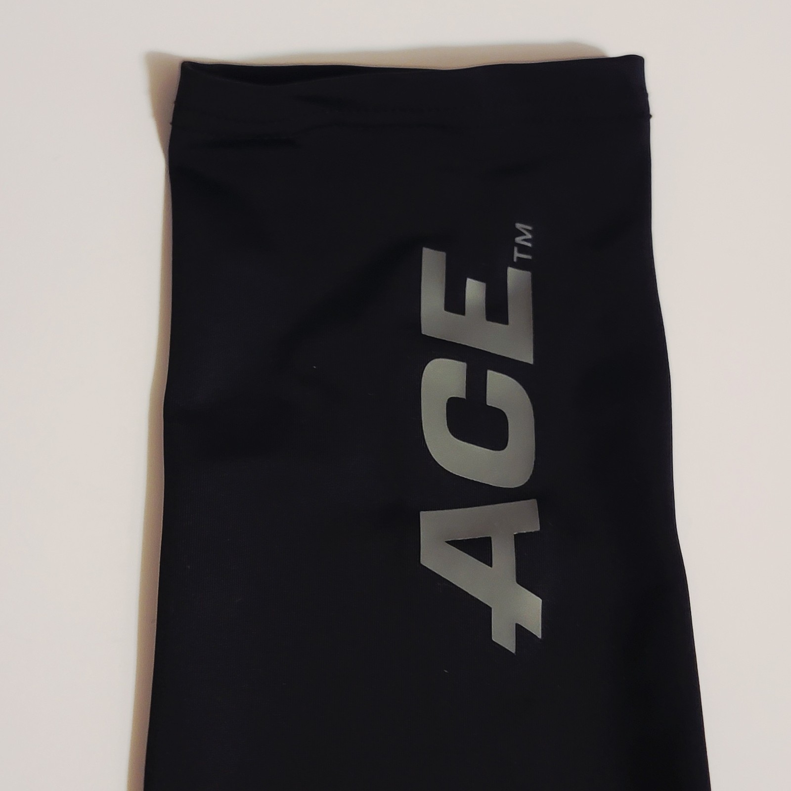 Ace Calf Compression Sleeve L/XLFor Football, Basketball, Volleyball All Sports