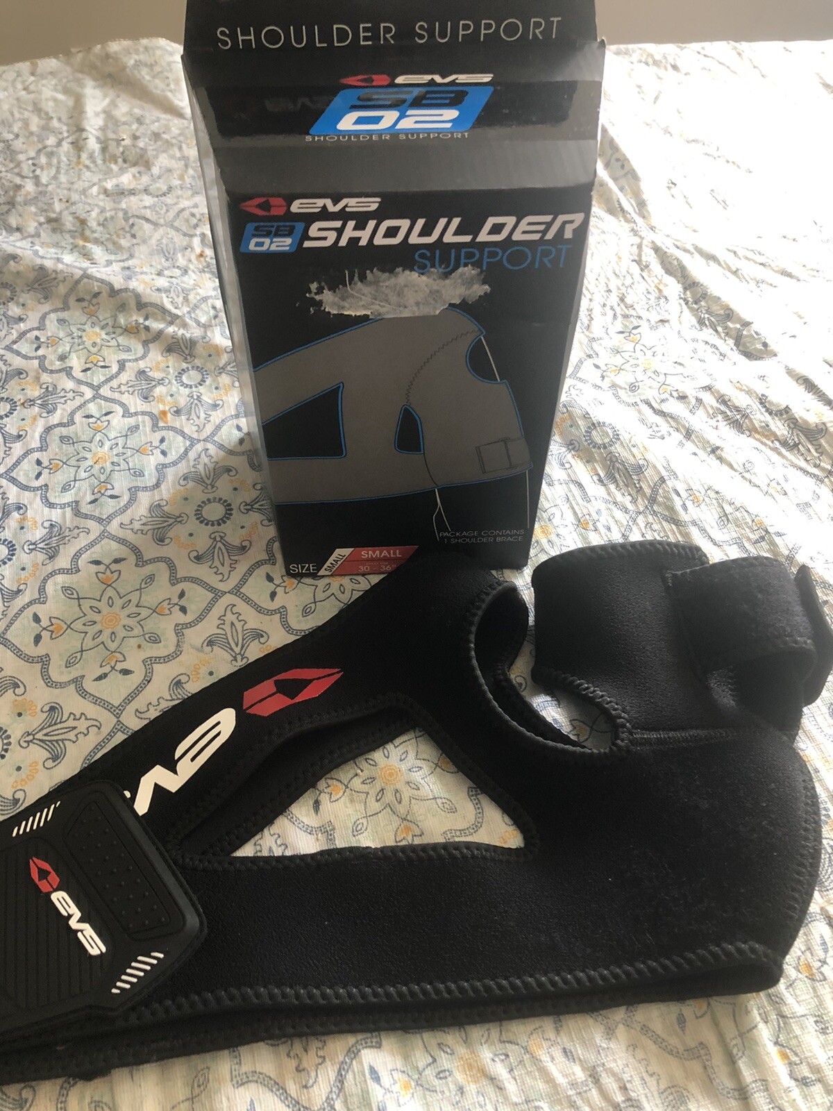 EVS-Sport SB02 Shoulder Support Small Black Stabilzation And Compression Brace
