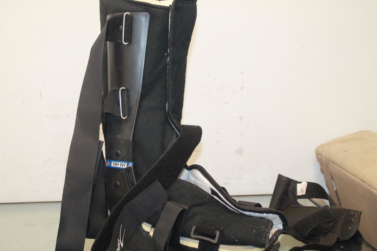 DeRoyal Ankle/ Foot Brace Support Walking Boot + Shoe Cast Large