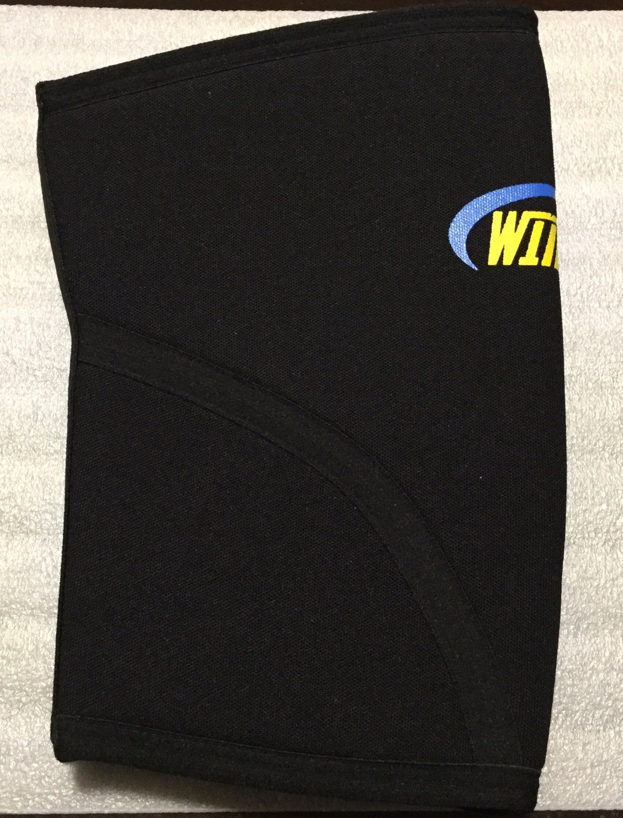WinZone Authentic Knee Compression Sleeve Brace 7mm Neoprene Unisex Medium New