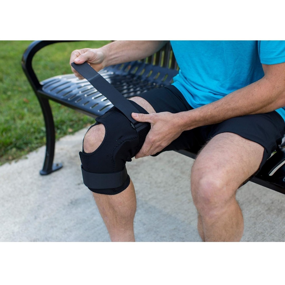 United Ortho Wraparound Hinged Knee Brace Medium Black USA35005