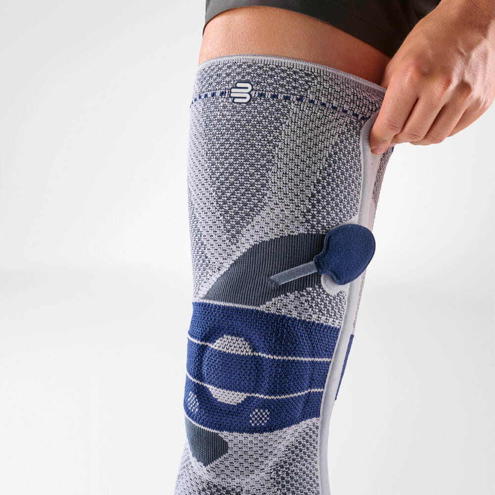 Bauerfeind Volleyball Knee Pad Genutrain P3 Black Left Guide Ball Head Black